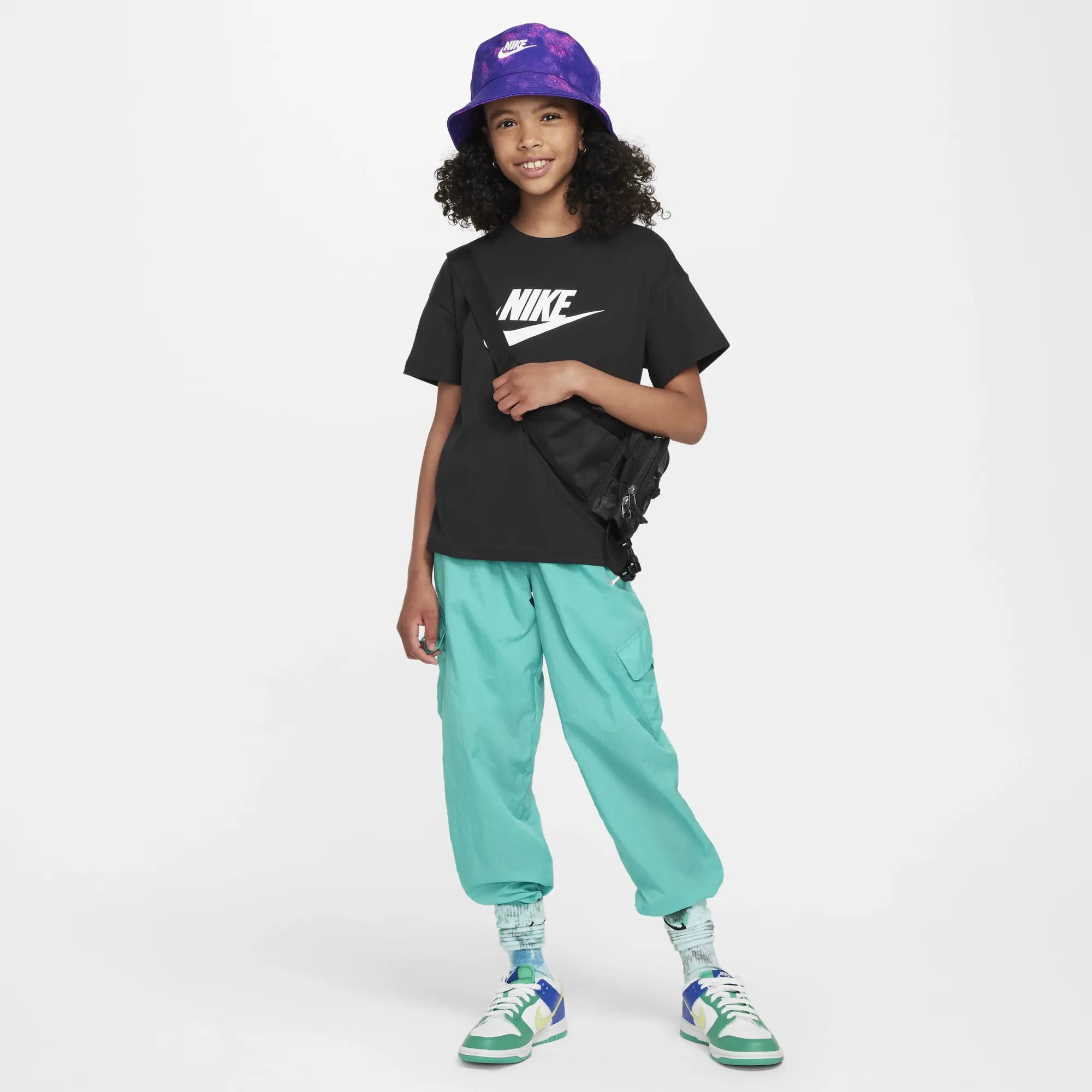 Nike Sportswear Older Kids' (Girls') T-Shirt - Black
