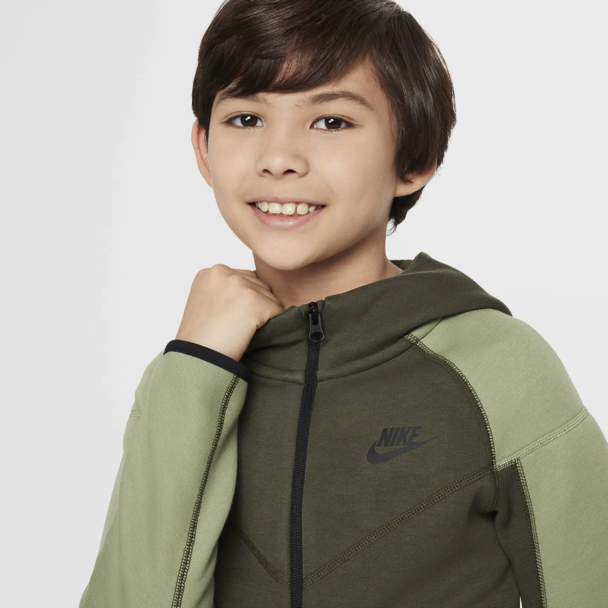 Nike Sportswear Older Kids Tech Fleece Full Zip Hoodie 8 15Y