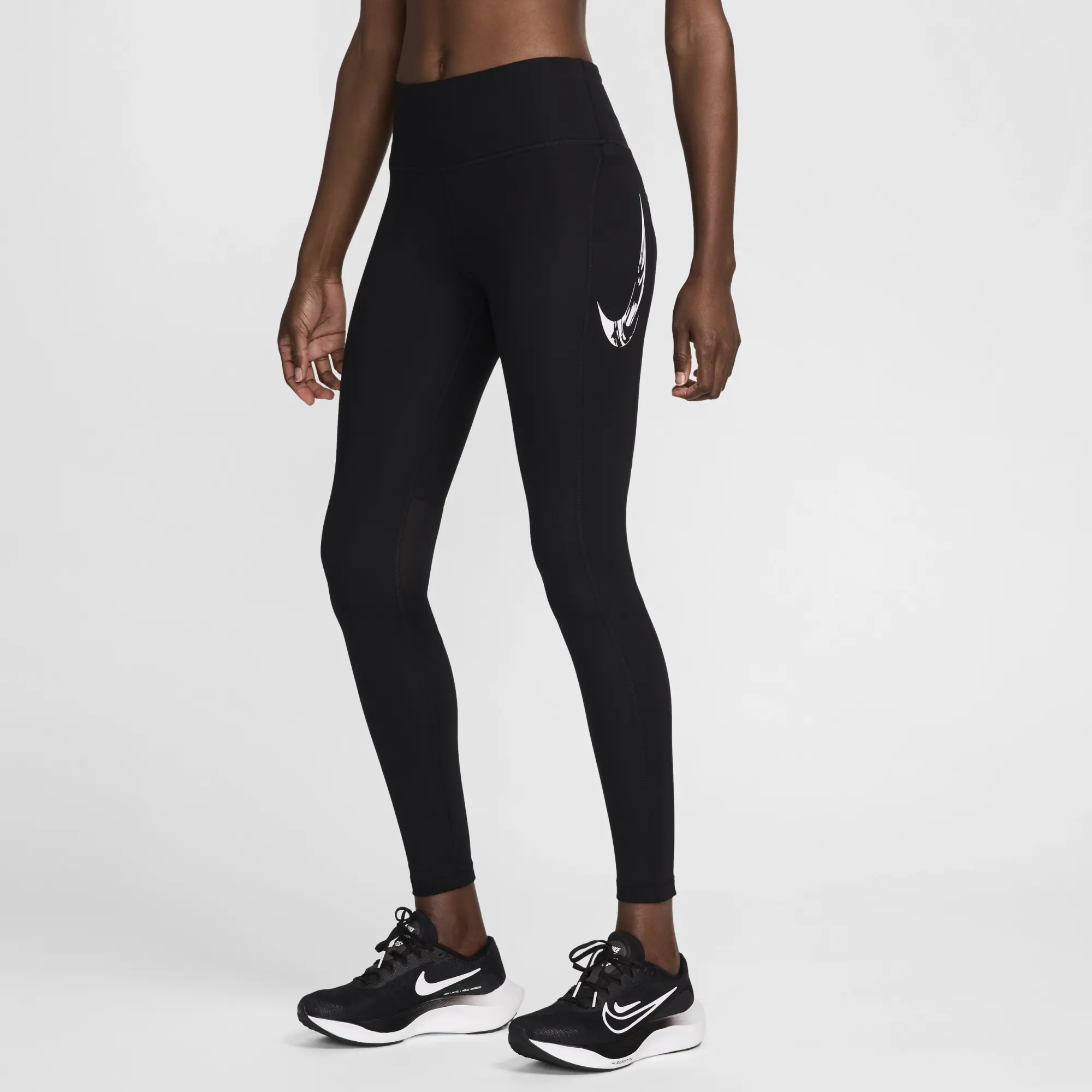 Black and gold nike tights hotsell