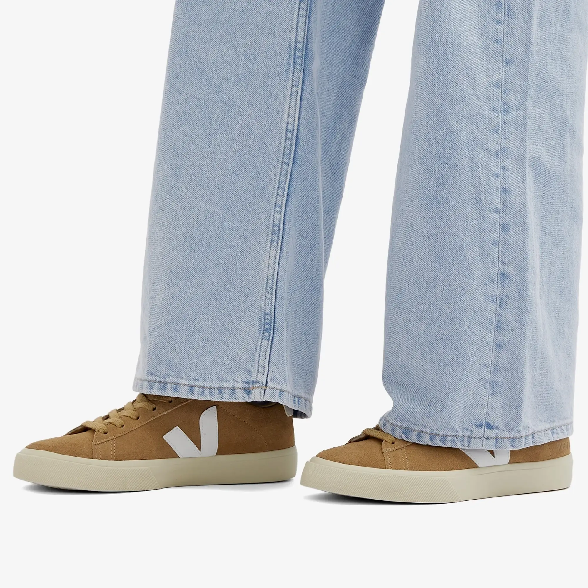 Veja Women's Campo Suede Sneaker Dune White