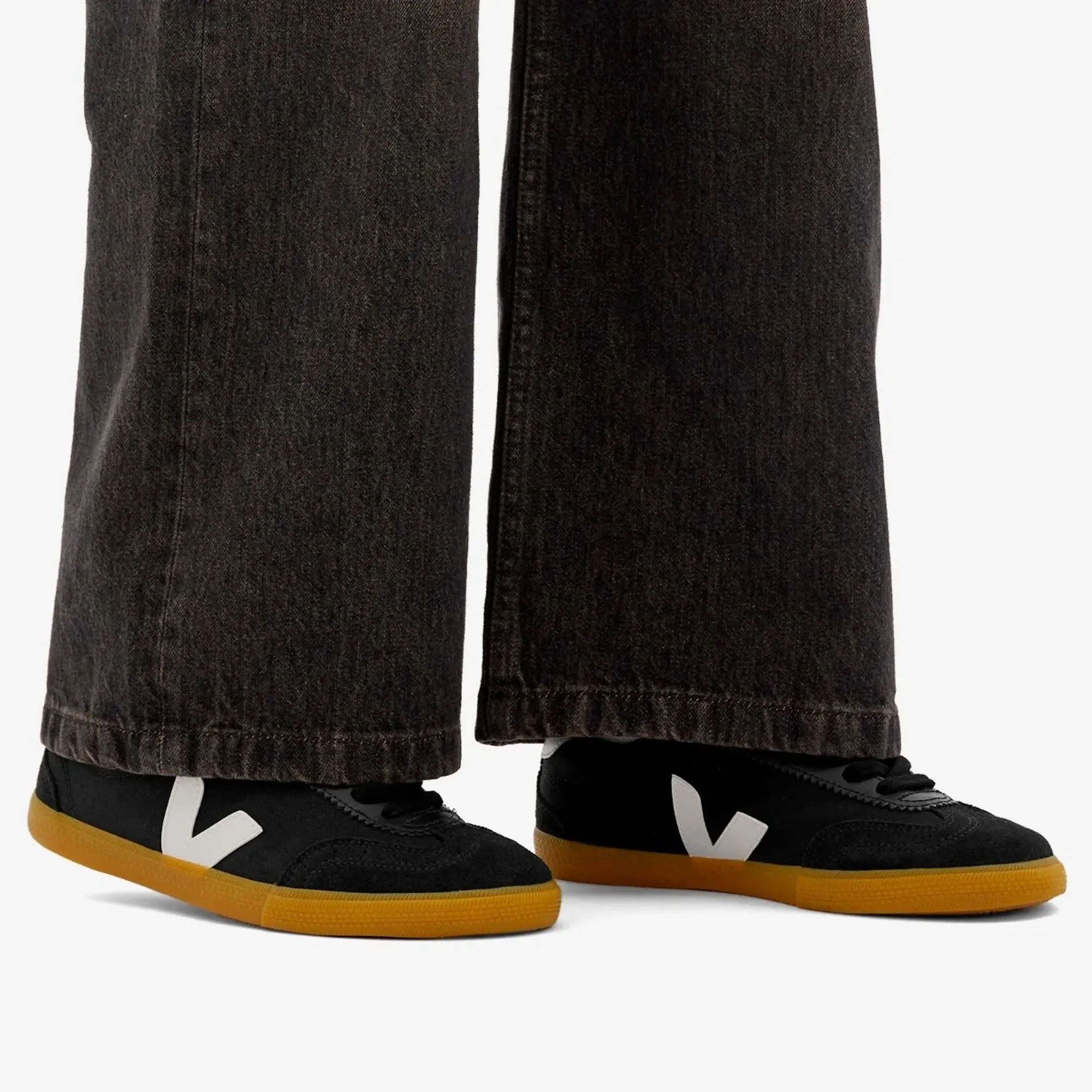 Veja Men's Volley Suede-Trimmed Cotton-Canvas Trainers