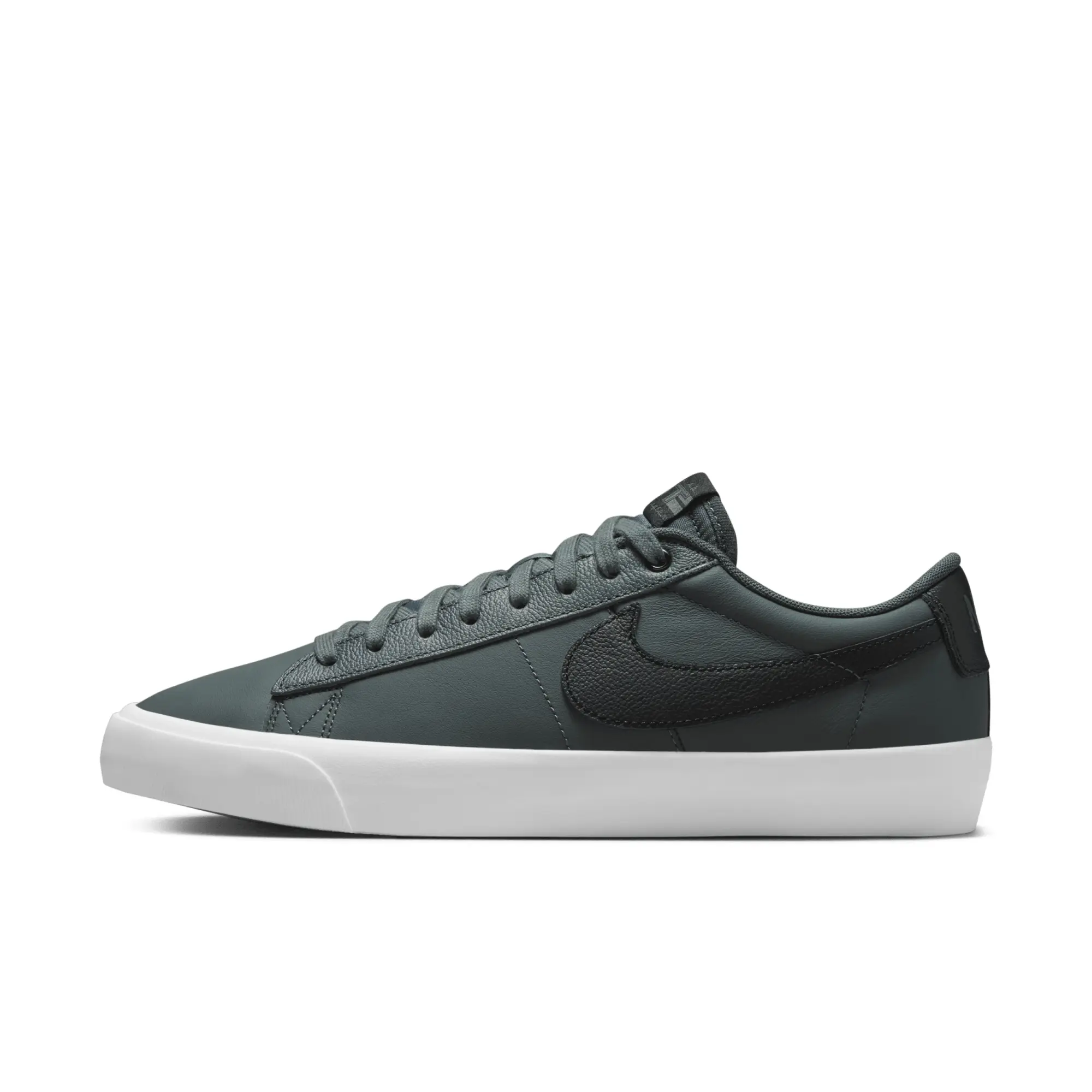 Nike SB Blazer Low Pro GT Men's Shoes - Green