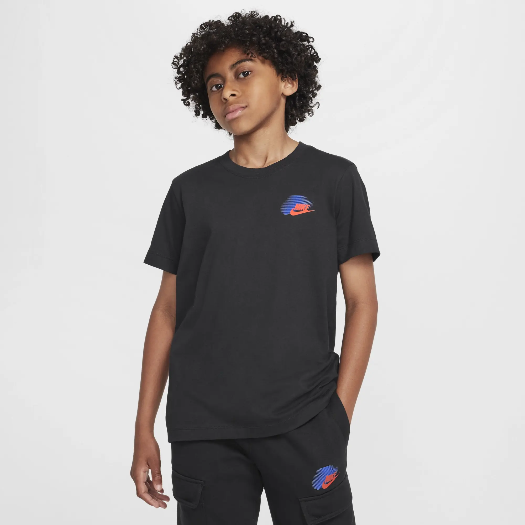 Nike Sportswear Standard Issue Older Kids' (Boys') Graphic T-Shirt - Black