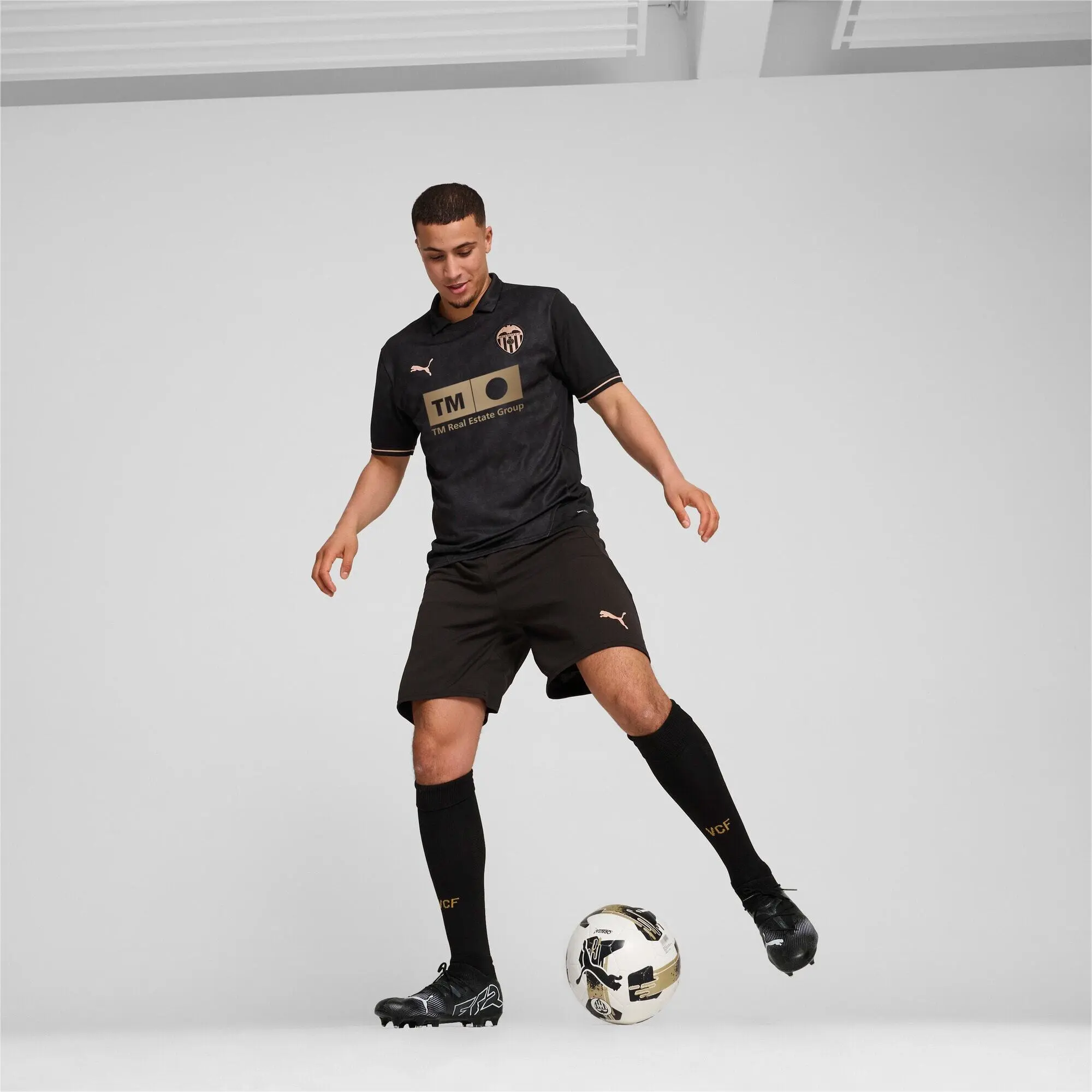 Puma Valencia Mens SS Away Shirt 2024/25