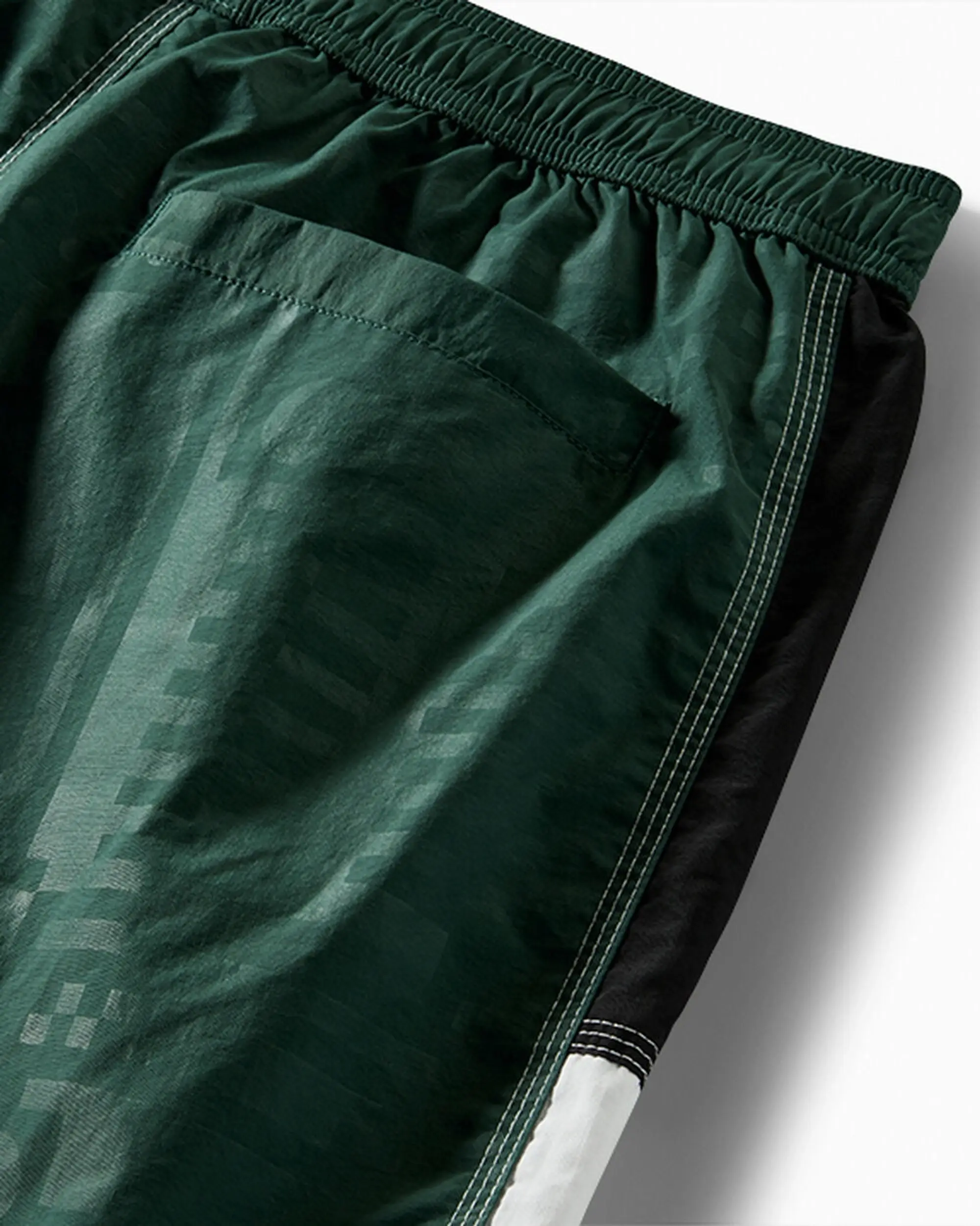 Converse Converse x Liverpool FC Wind Shorts - Green