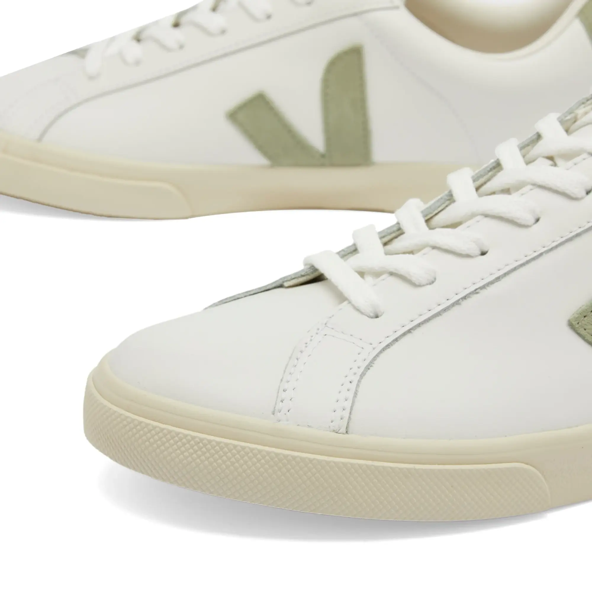 Veja Esplar Logo Trainers