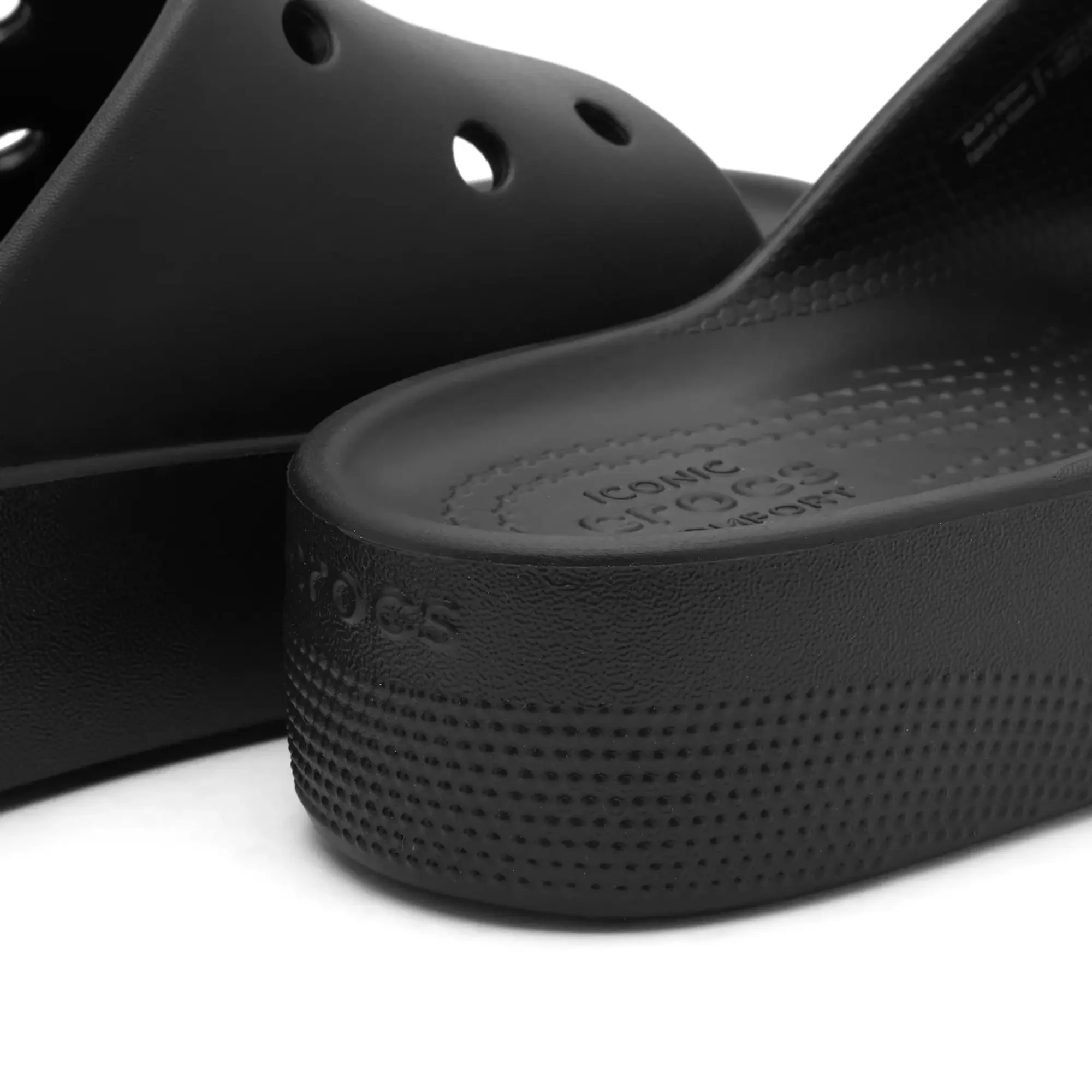 Crocs | Women | Classic Platform | Slides | Black | 8