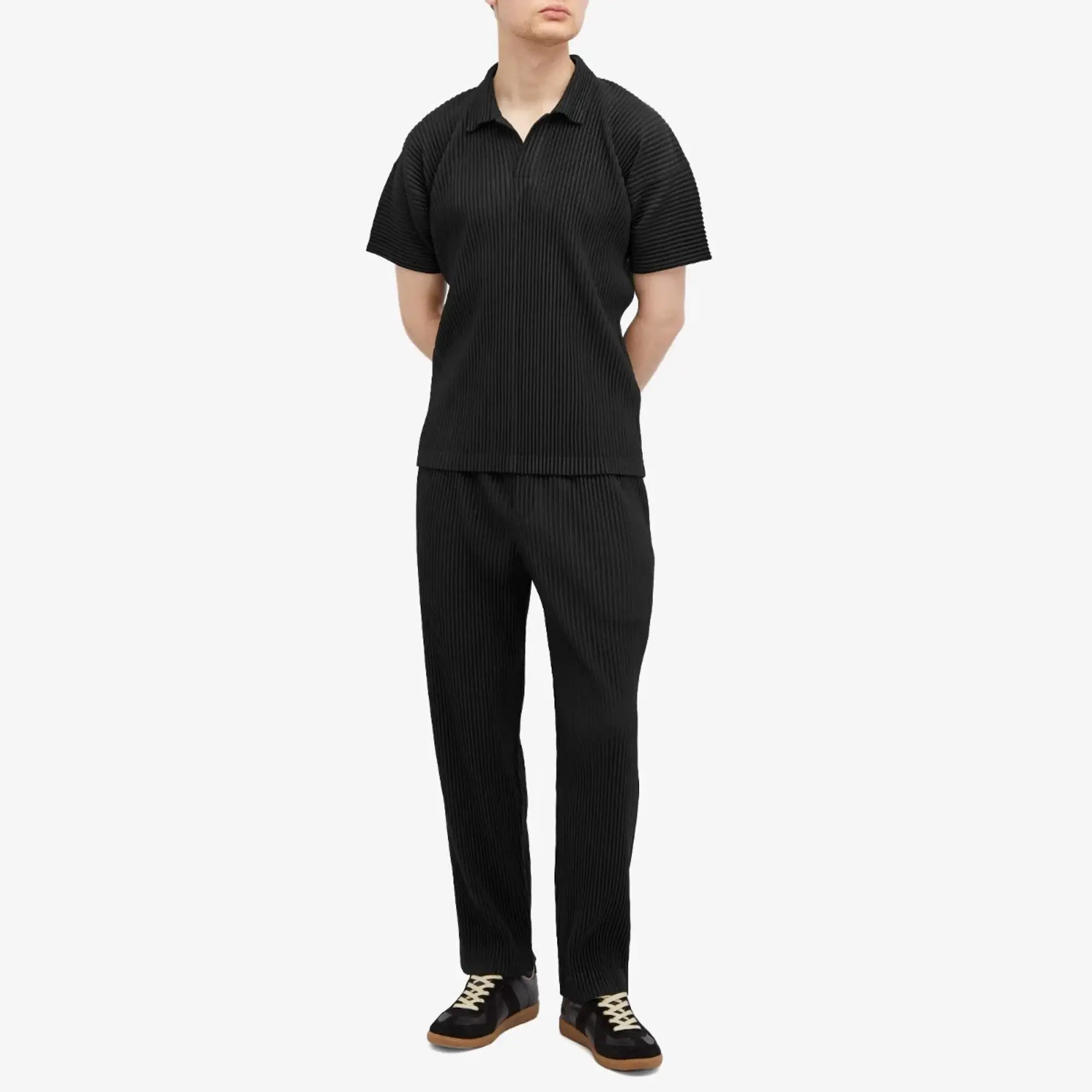 Homme Plissé Issey Miyake Men's Pleated Polo Shirt Black