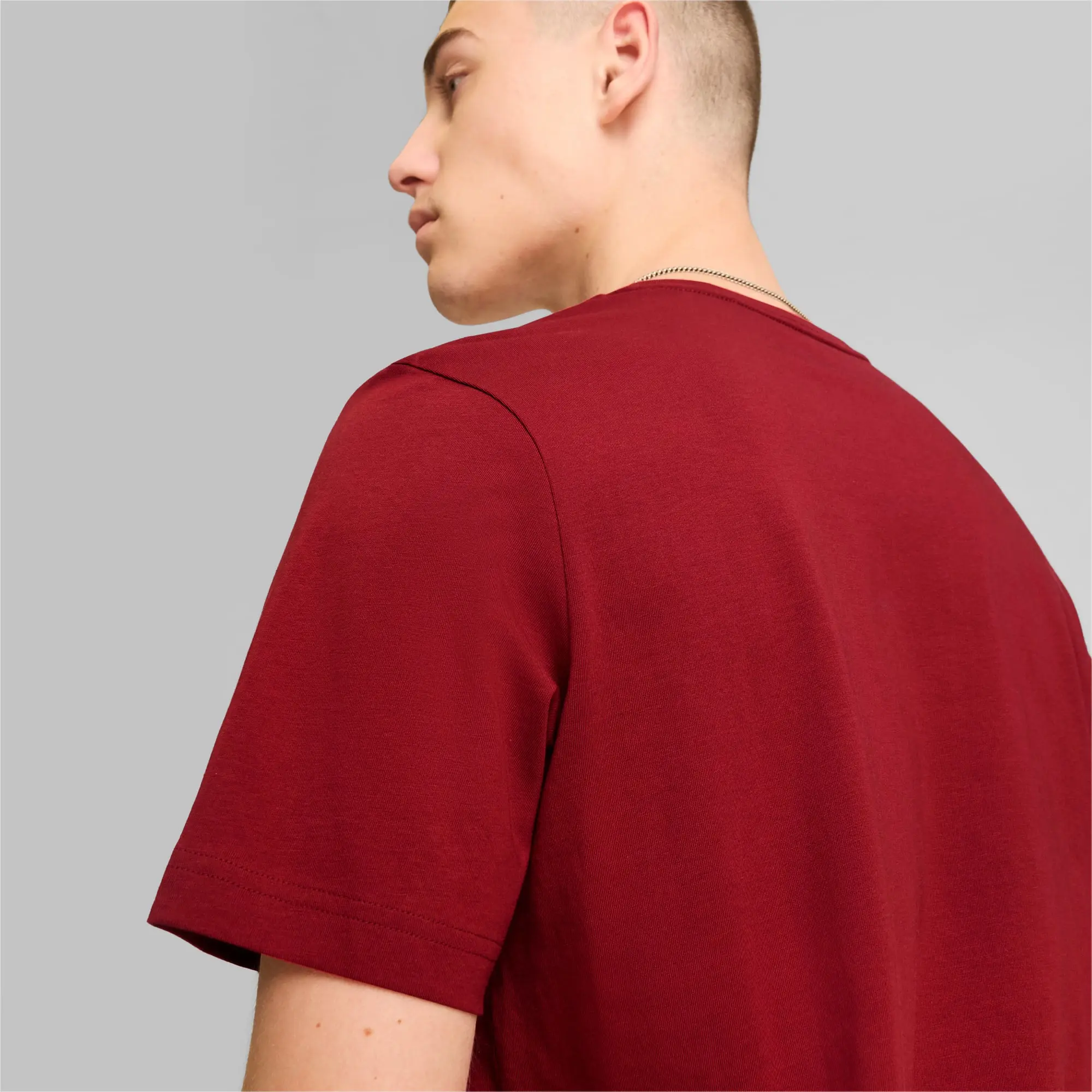 Puma Ess Logo Tee (S) T-Shirt Mens - Red