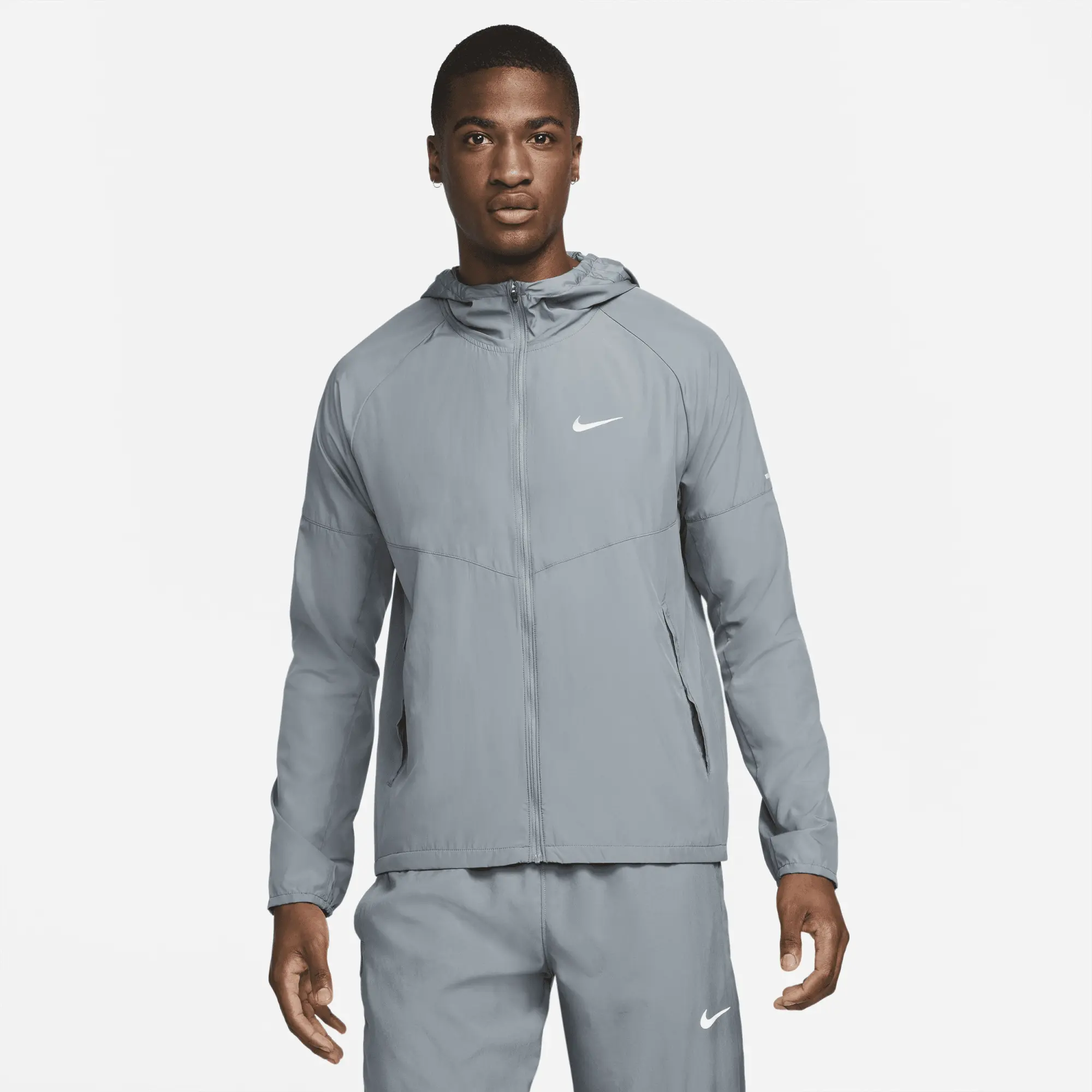 Nike Miler Men's Repel Running Jacket - Grey - Recycled Polyester