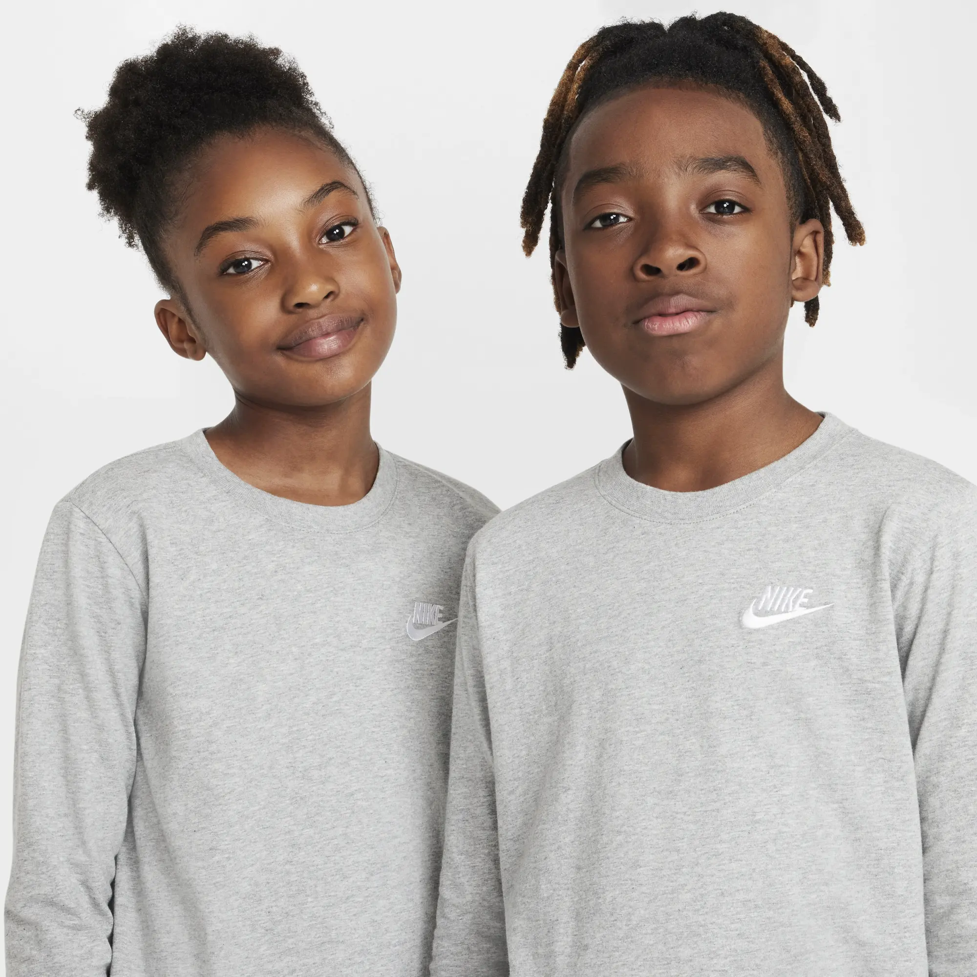 Nike Sportswear Older Kids' Long-Sleeve T-Shirt - Grey