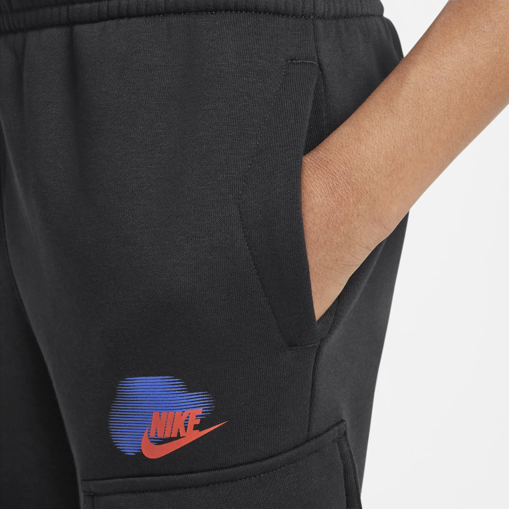 Nike Sportswear Standard Issue Older Kids' (Boys') Cargo Trousers - Black - Cotton/Polyester
