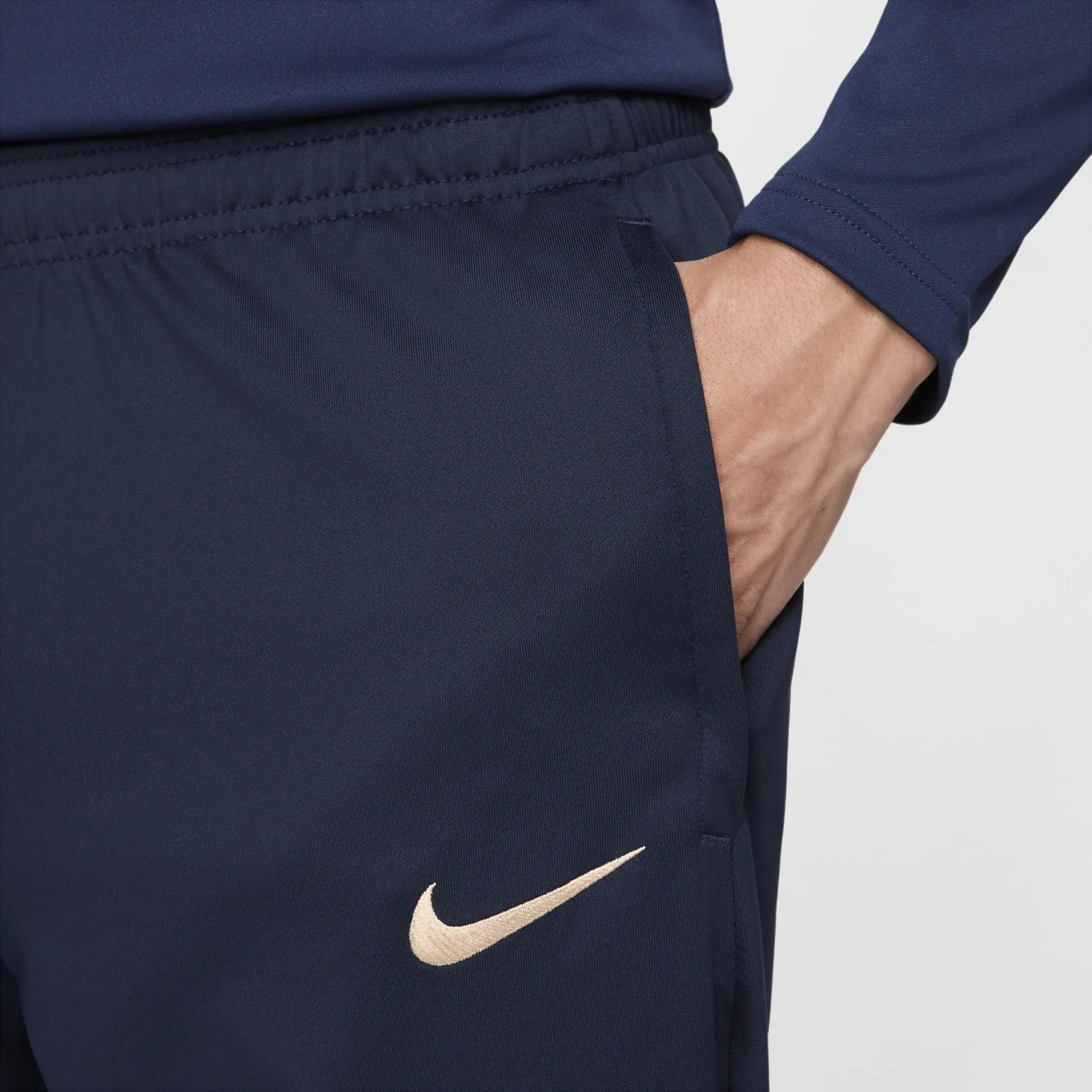 Chelsea F.C. Strike Men's Nike Dri-FIT Football Knit Pants - Blue - Polyester/Elastane