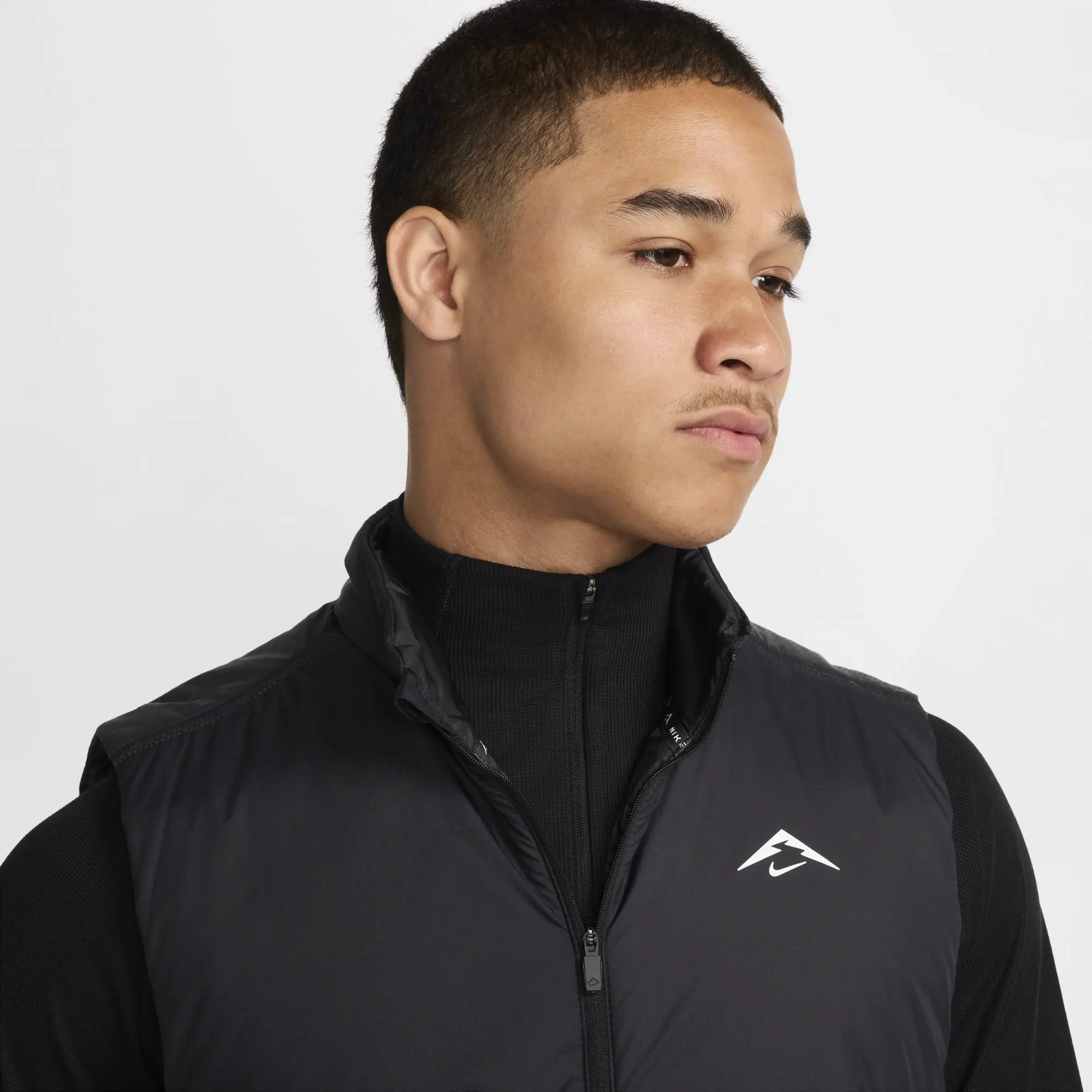 Nike Trail PrimaLoft® Men's Therma-FIT Running Gilet - Black - Recycled Fibres