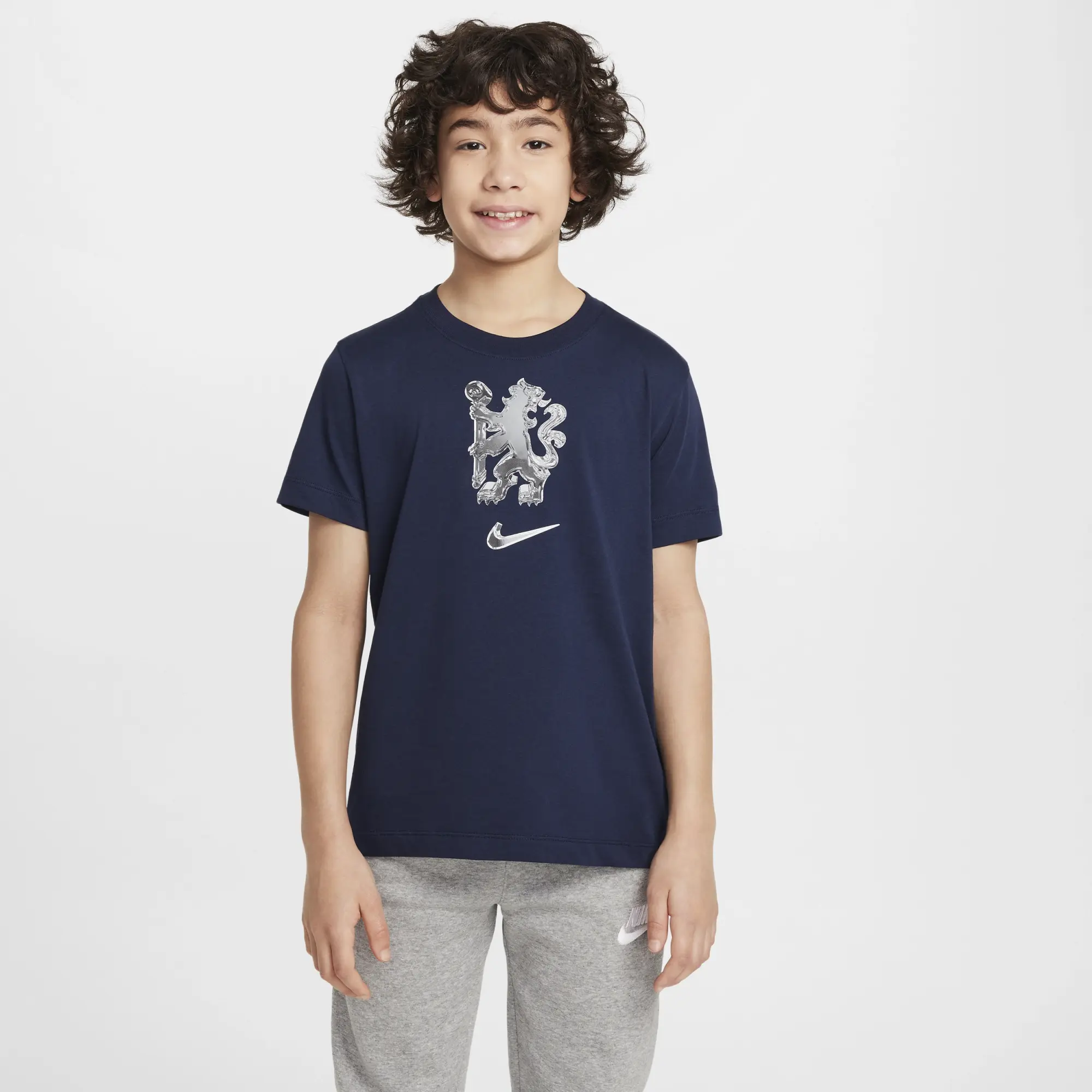 Chelsea Nike Lion T Shirt Obsidian Kids HF0914 451 FOOTY.COM