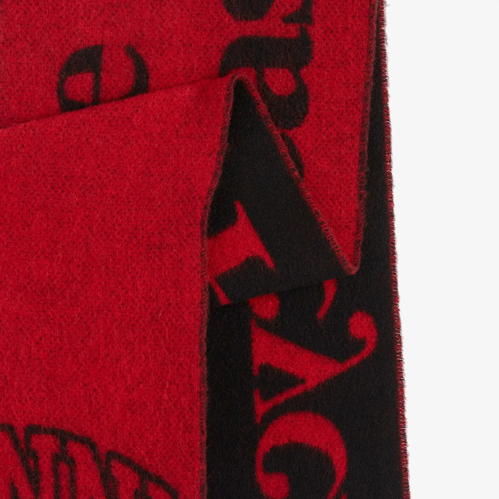 GANNI Women's Narrow Scarf Please Recycle Winery
