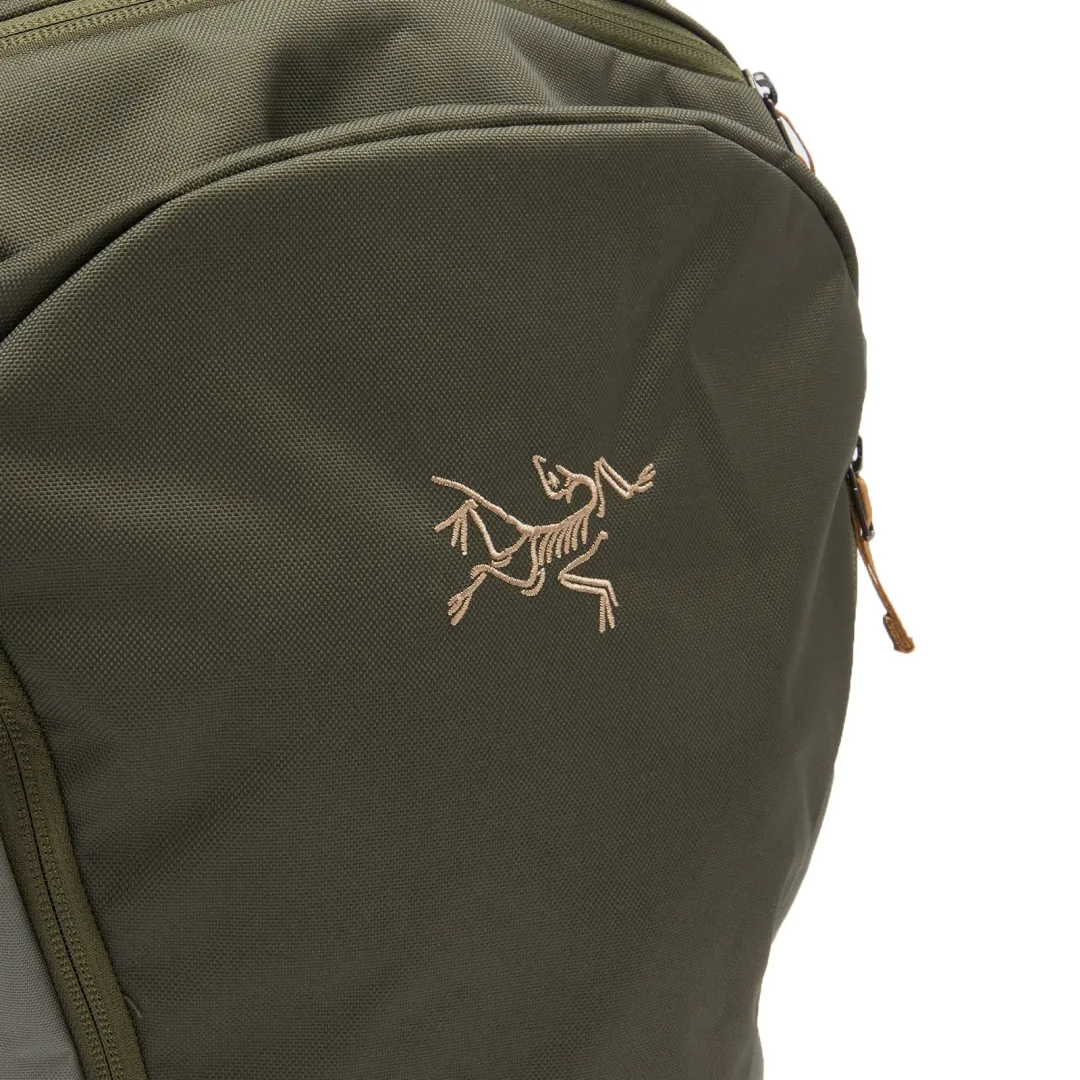 Arc'teryx Men's Mantis 26 Backpack Tatsu/Forage | X000006044