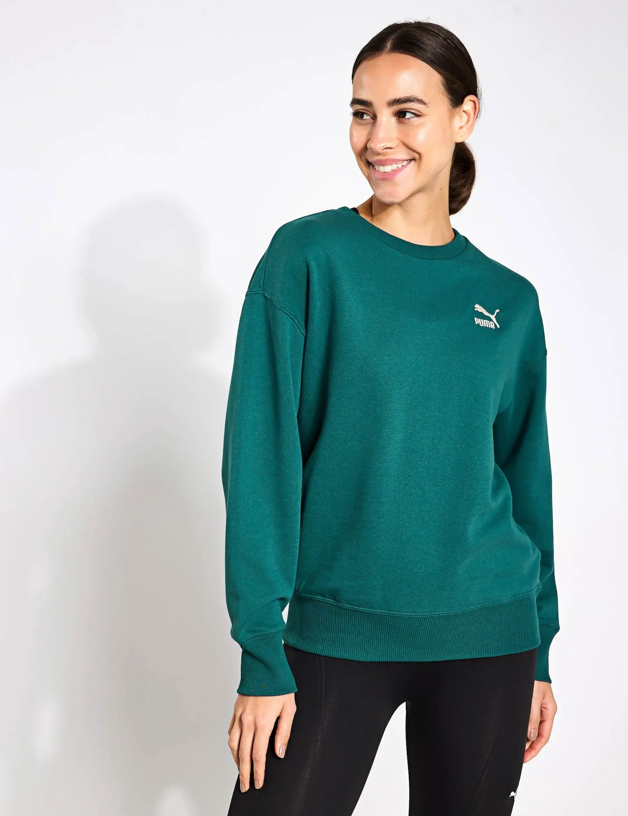 PUMA BETTER CLASSICS Relaxed Crew - Cold Green - Size: XL