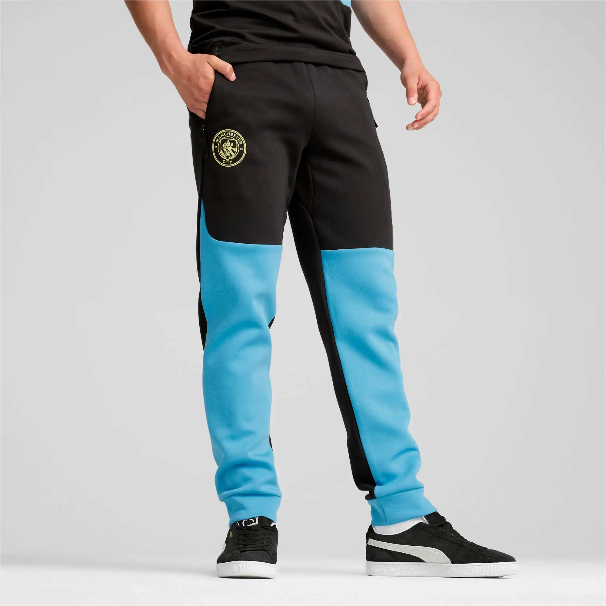 Manchester City PUMAtech Track Pant Men, Black/Magic Blue
