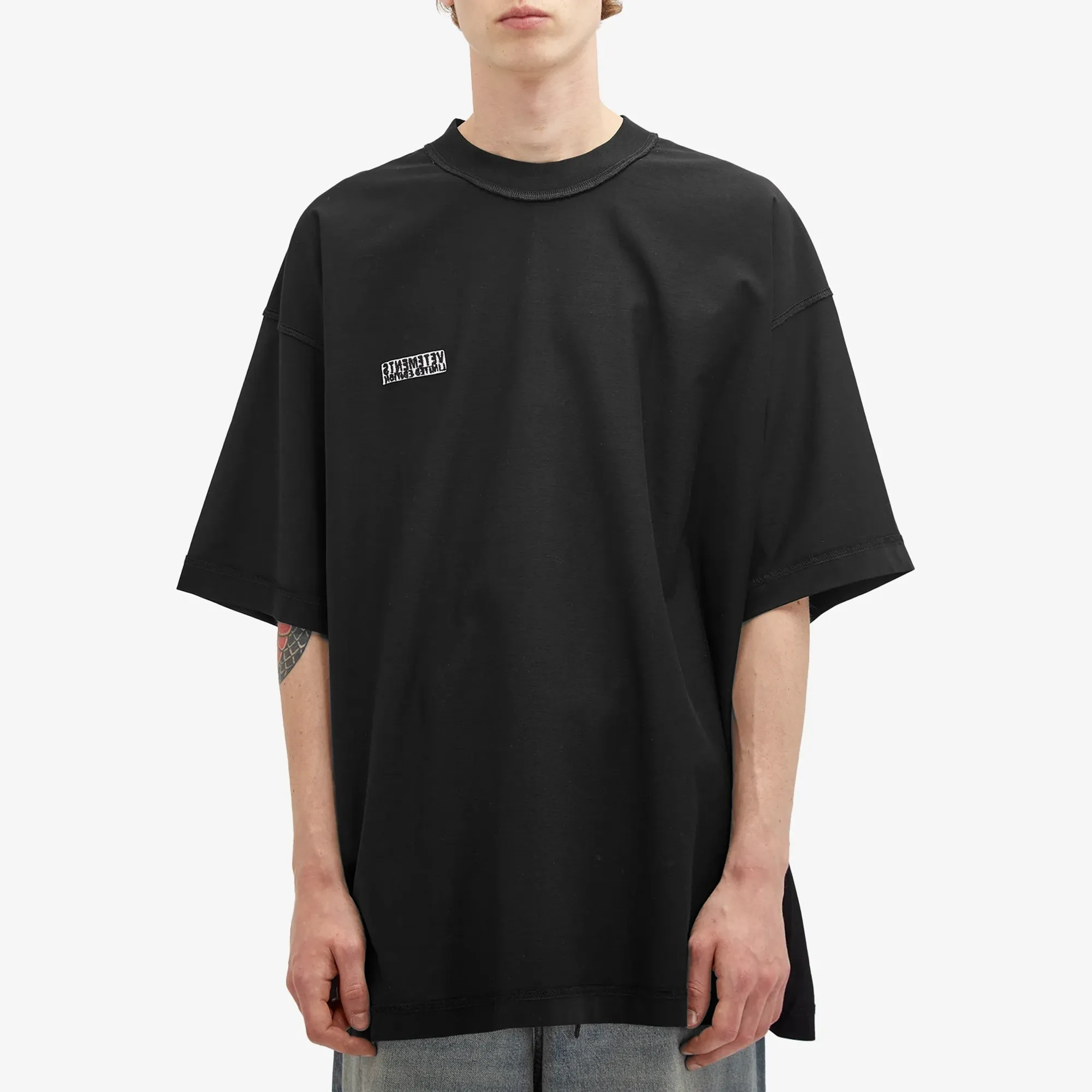 VETEMENTS Men's Inside Out Label T-Shirt Black | UA65TR107B