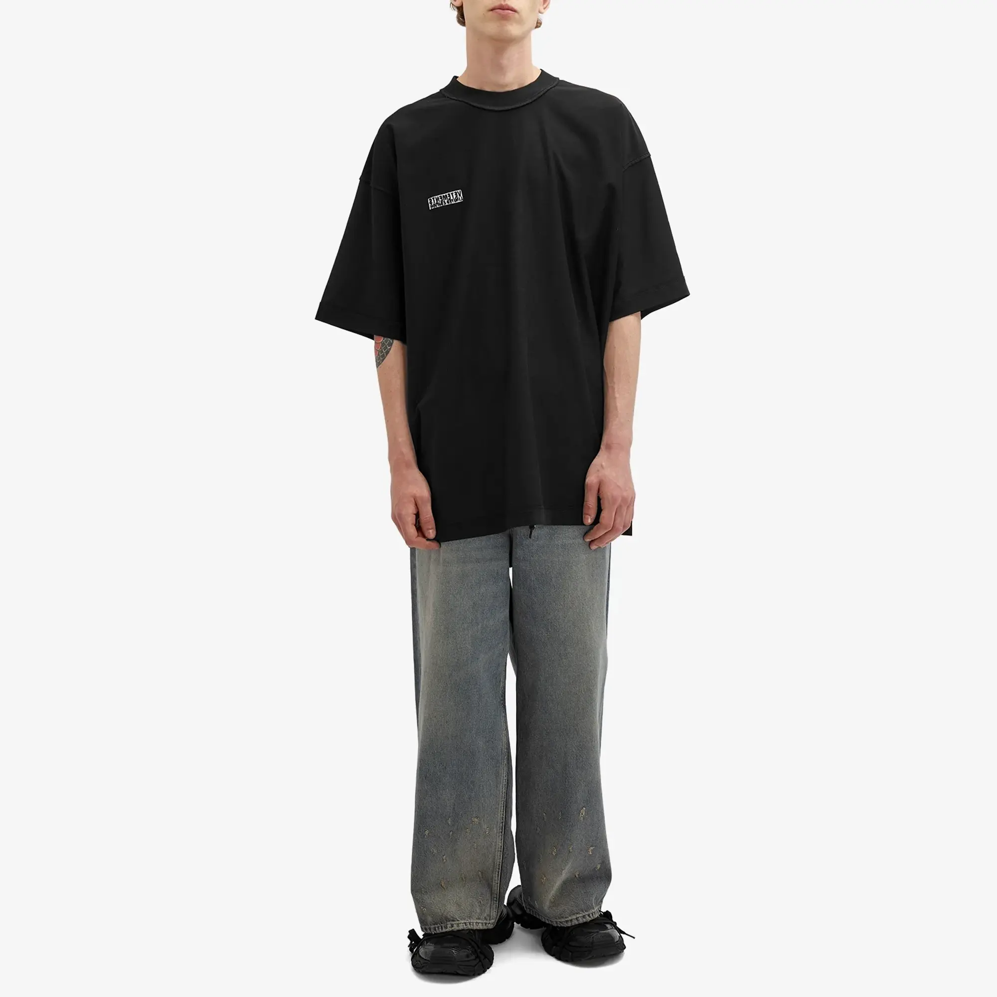 VETEMENTS Men's Inside Out Label T-Shirt Black