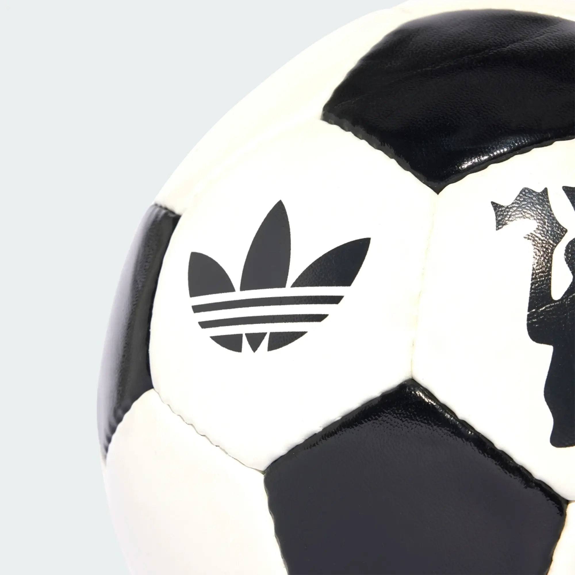 adidas Manchester United Third Club Ball