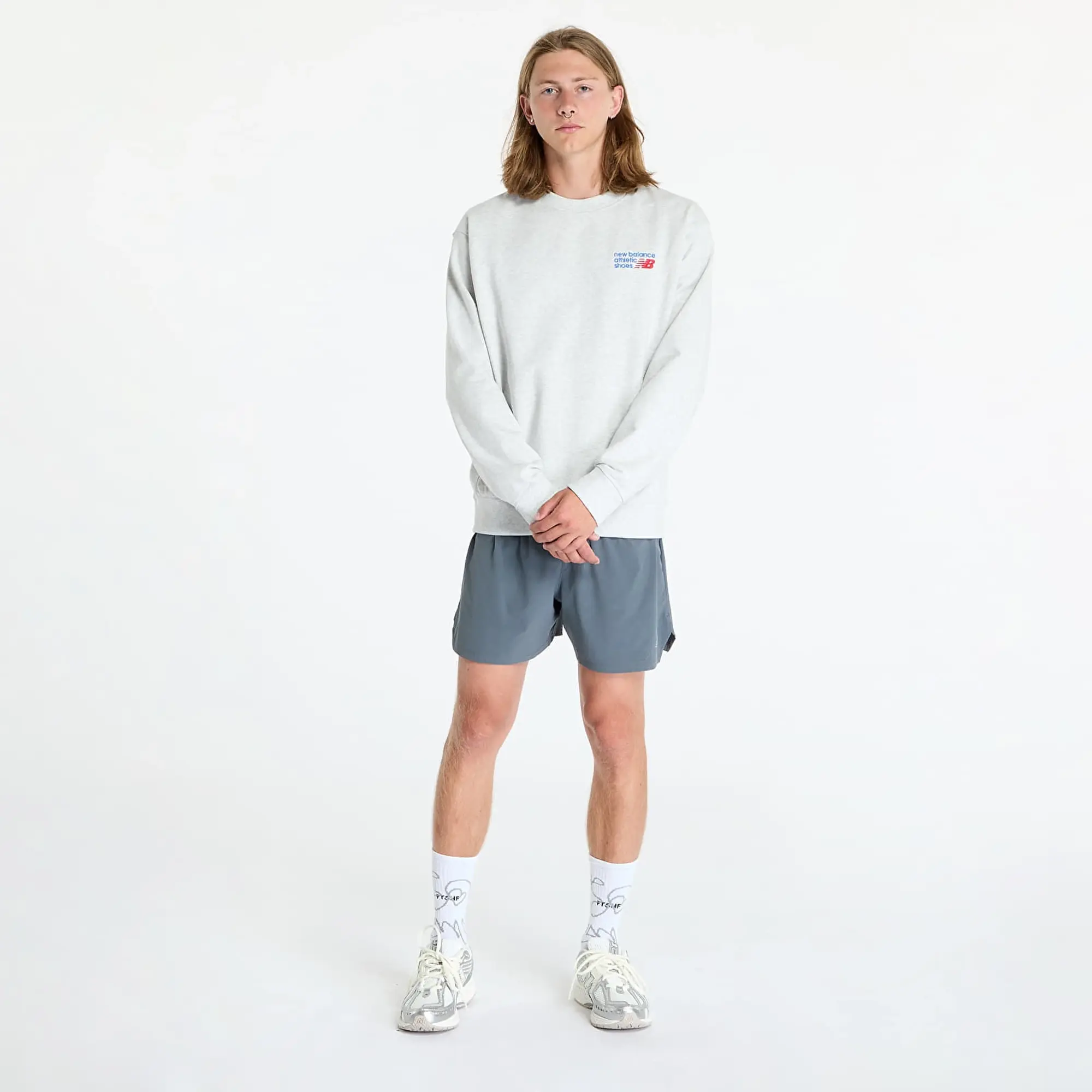 New Balance Athletics Premium Logo Crew Men Sweatshirts Grey