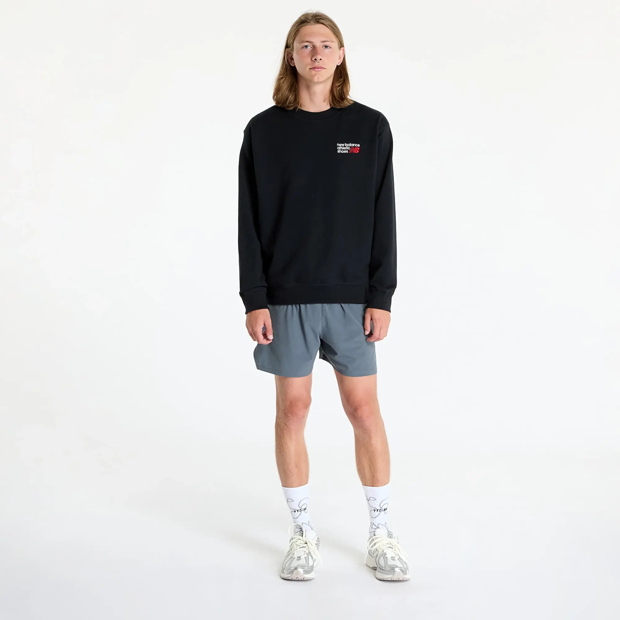 New Balance Athletics Premium Logo Crew Men Sweatshirts Black