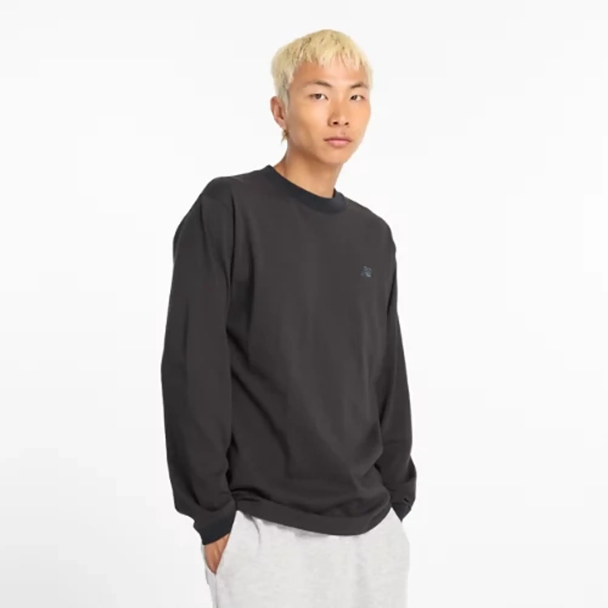 New Balance Men's Athletics Cotton Long Sleeve in Black Cotton Jersey