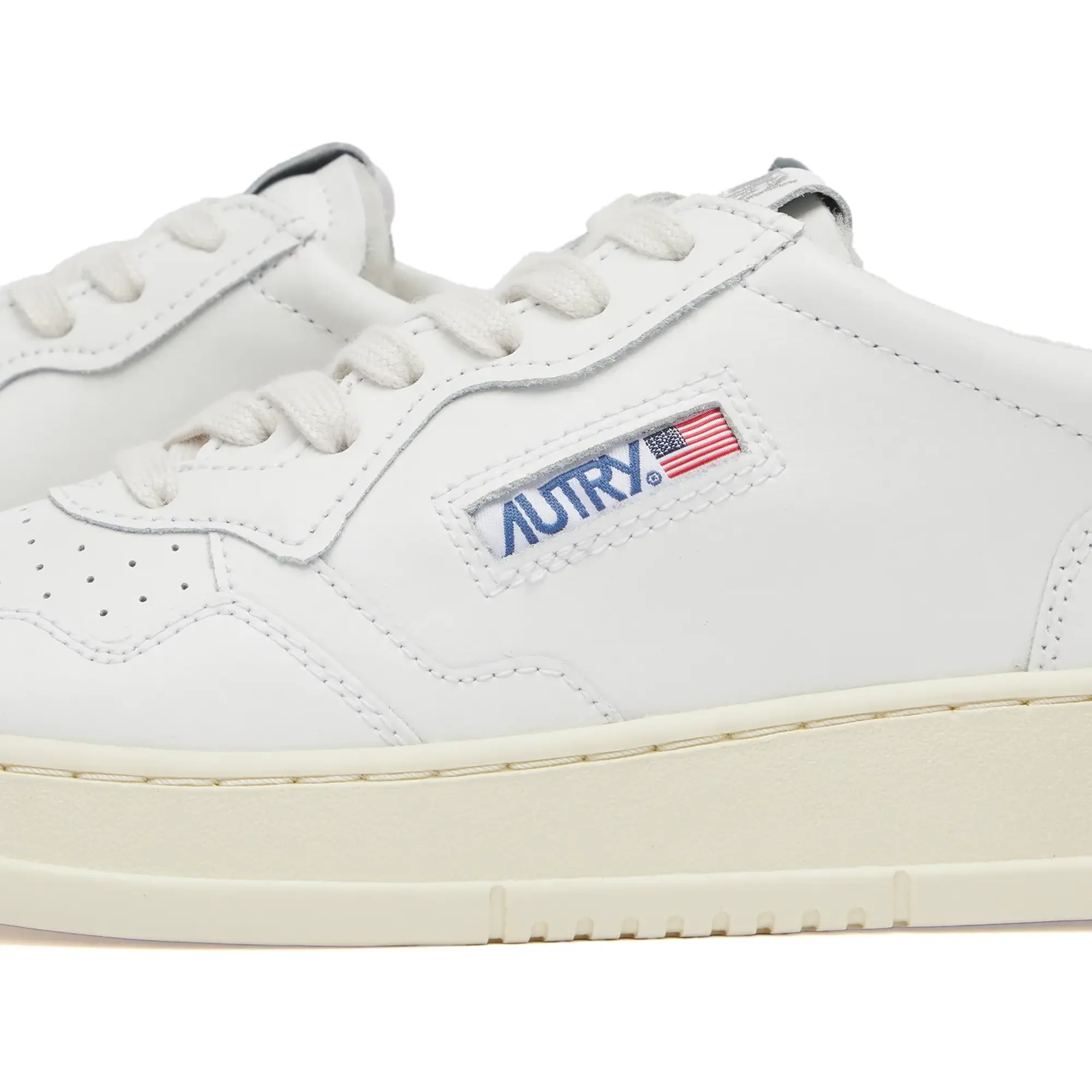 Autry Women's Medalist Low White