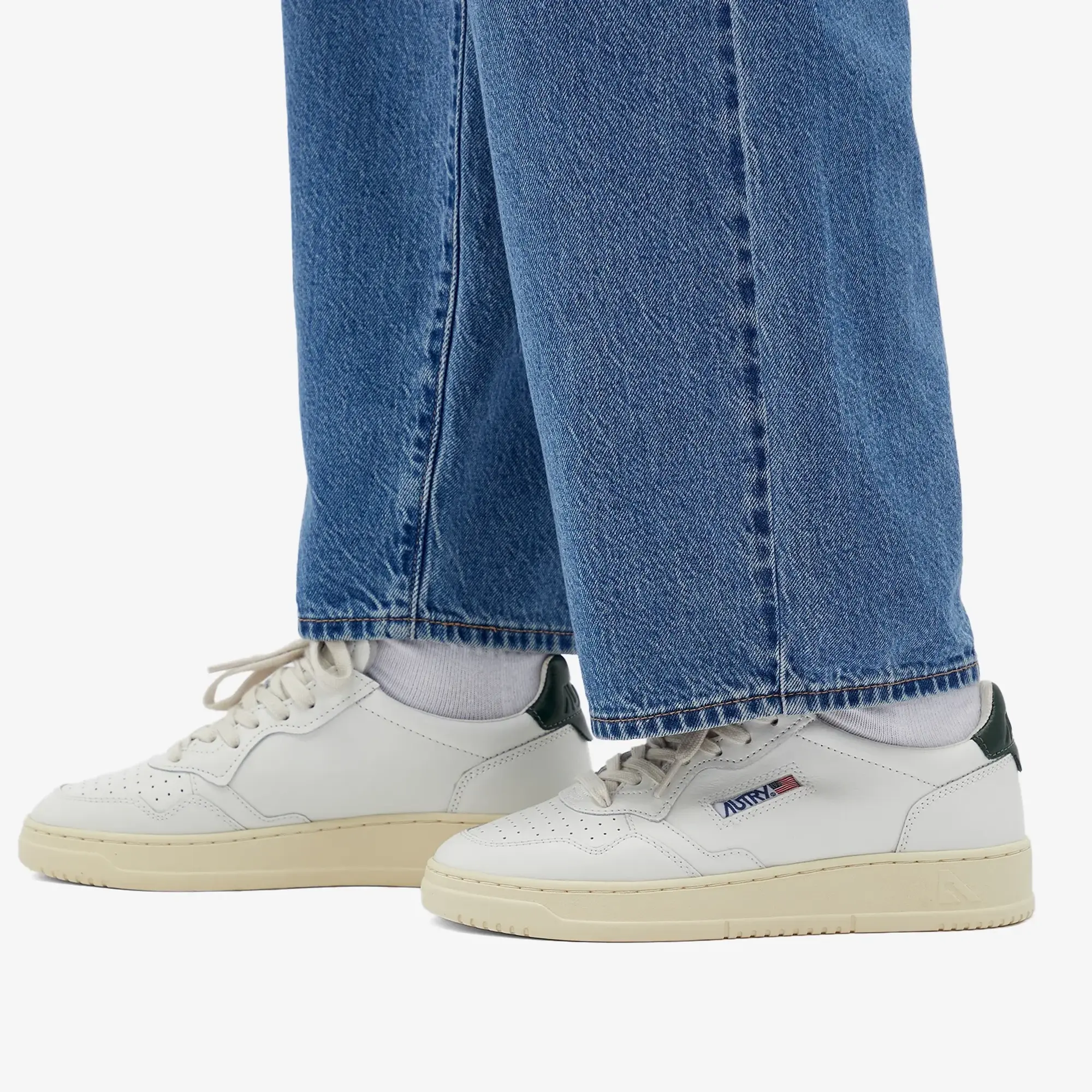 Autry Women's Medalist Low White