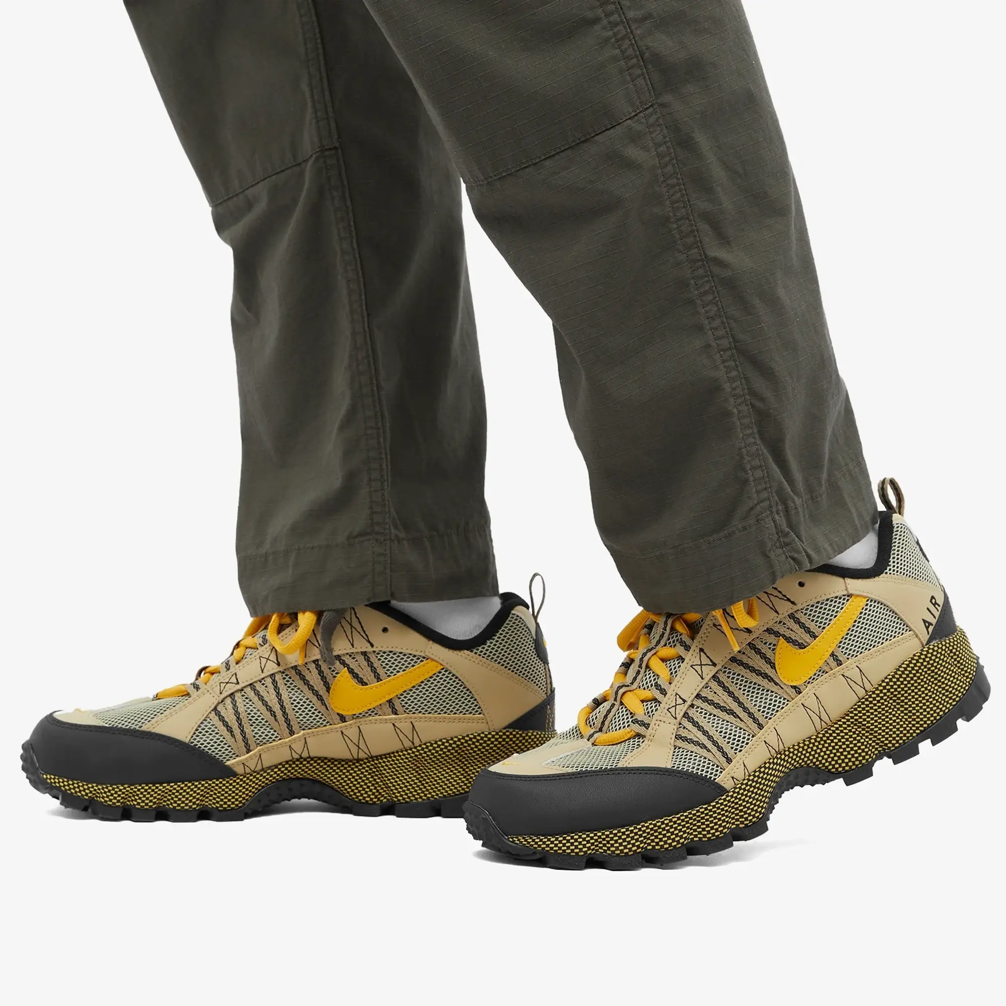 Sneakers Nike Air Humara Wheat Grass/ Yellow Ochre-Black Eur 37.5