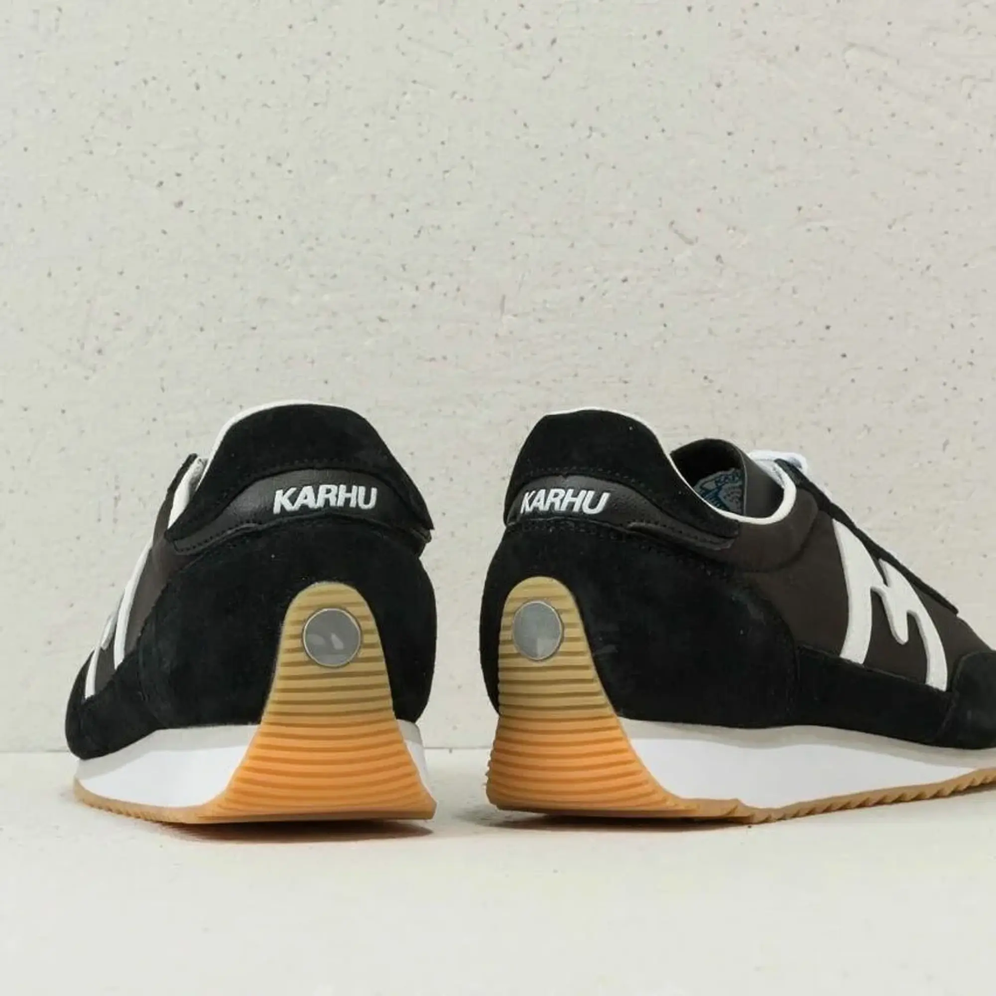 Sneakers Karhu Mestari Black/ White Eur 46.5