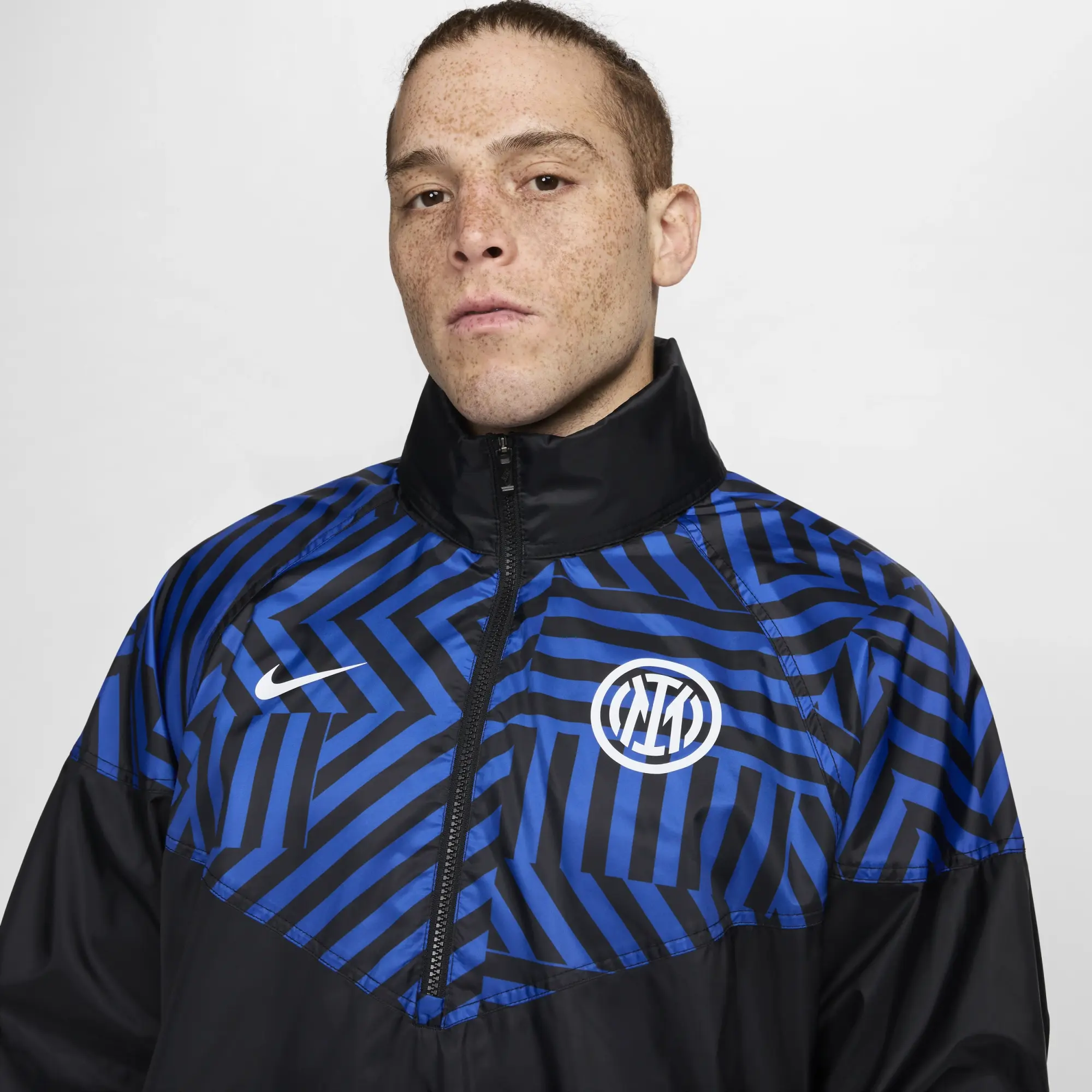 Inter Milan Nike Windrunner Anorak Jacket - Black