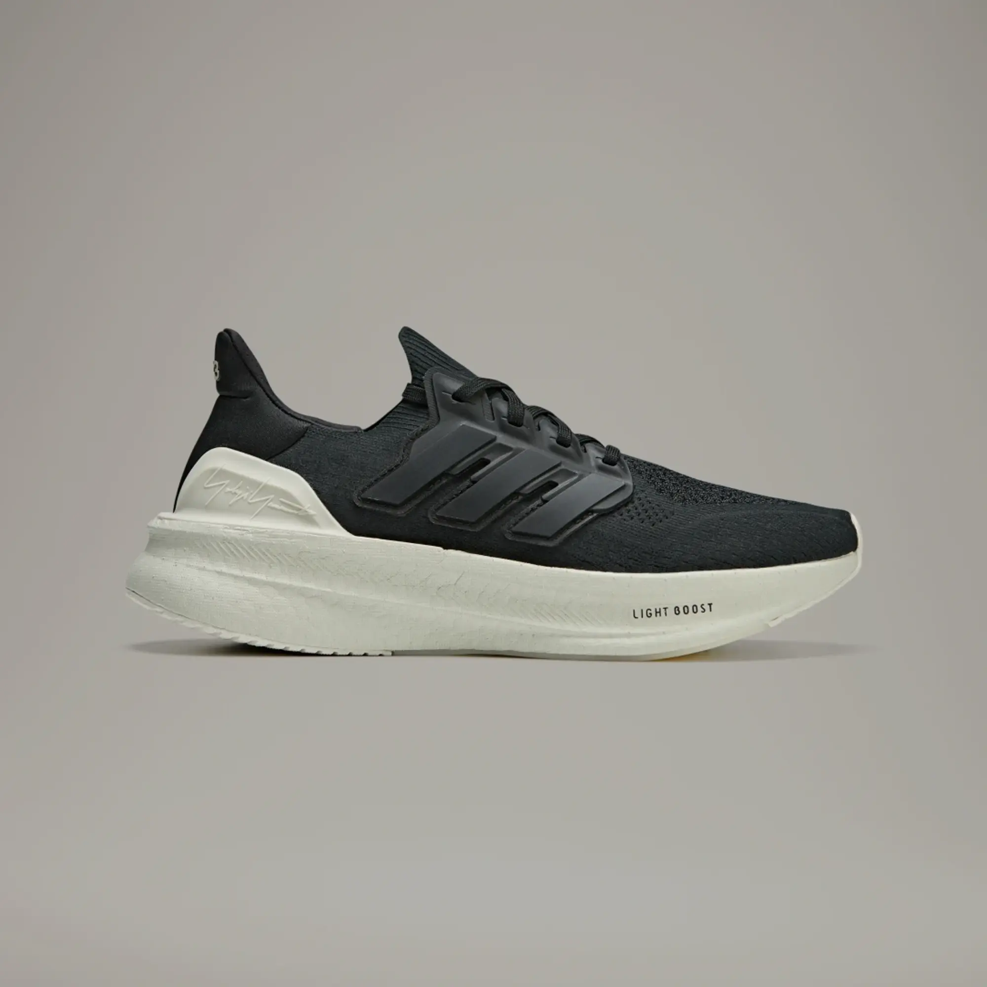 Y-3 Ultraboost 5 Sneaker - Black/Black/Carbon