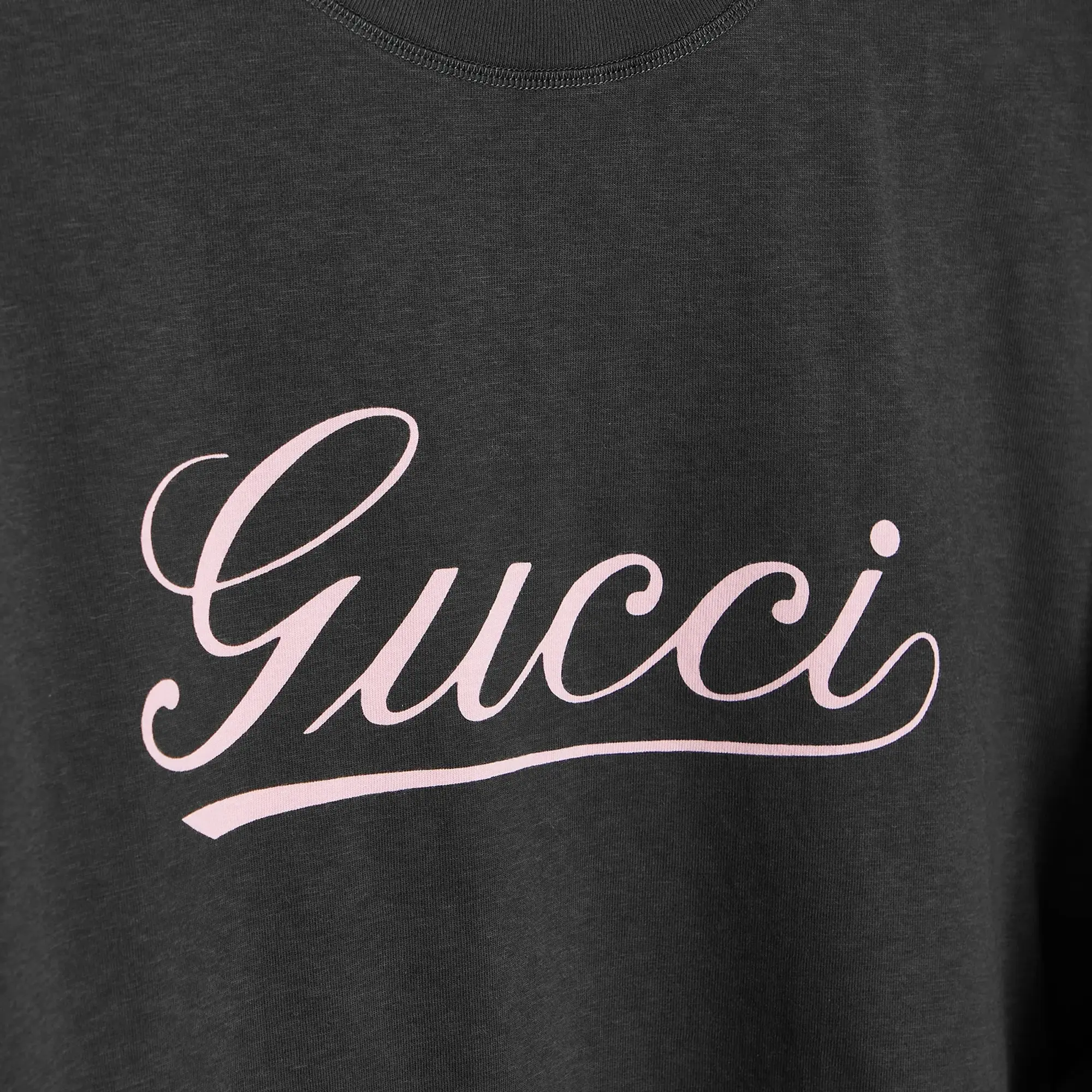 Gucci Men's Script Logo T-Shirt Black