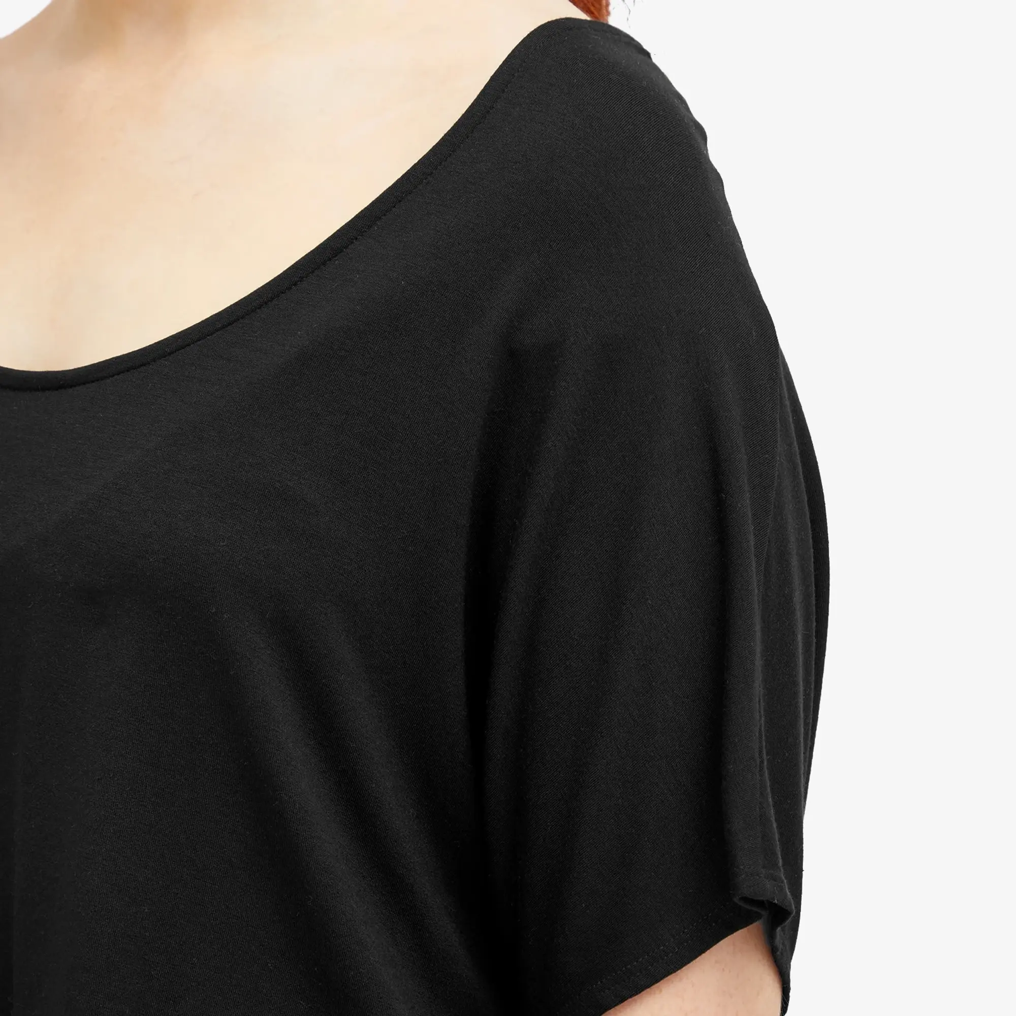 Joah Brown Women's Slouchy Crop T-Shirt Black
