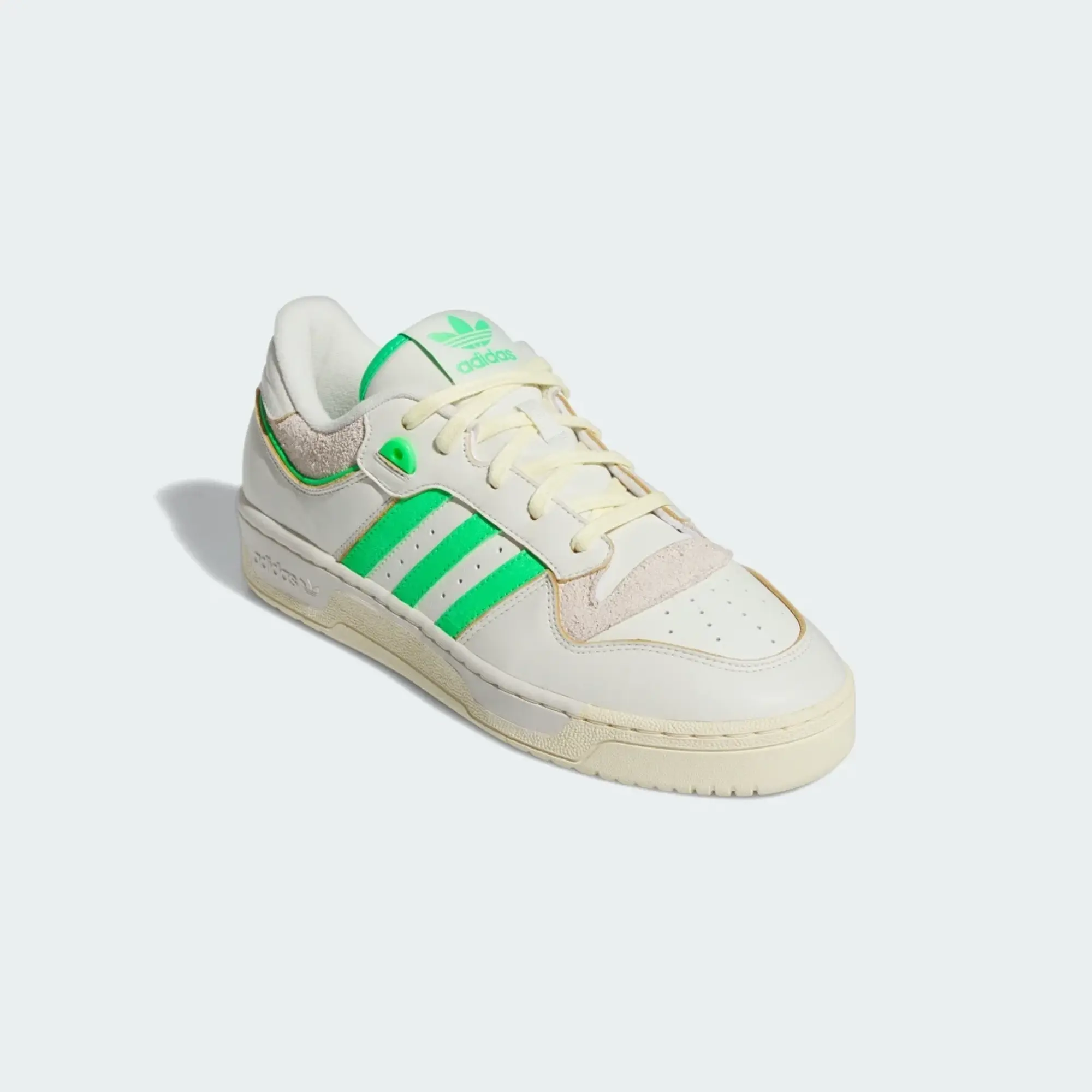 Adidas Originals Rivalry 86 Low Trainers In Cream And Green-White