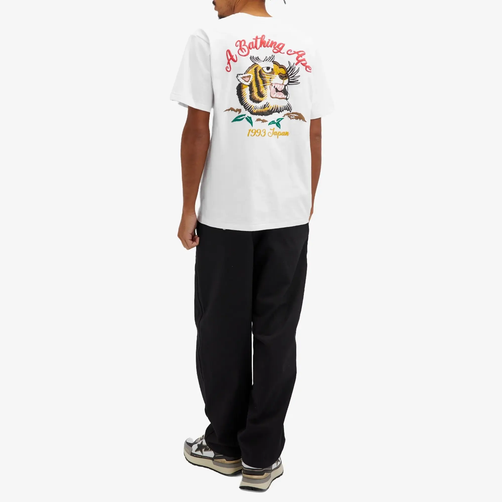 A Bathing Ape EMBROIDERY STYLE SOUVENIR LOGO TEE