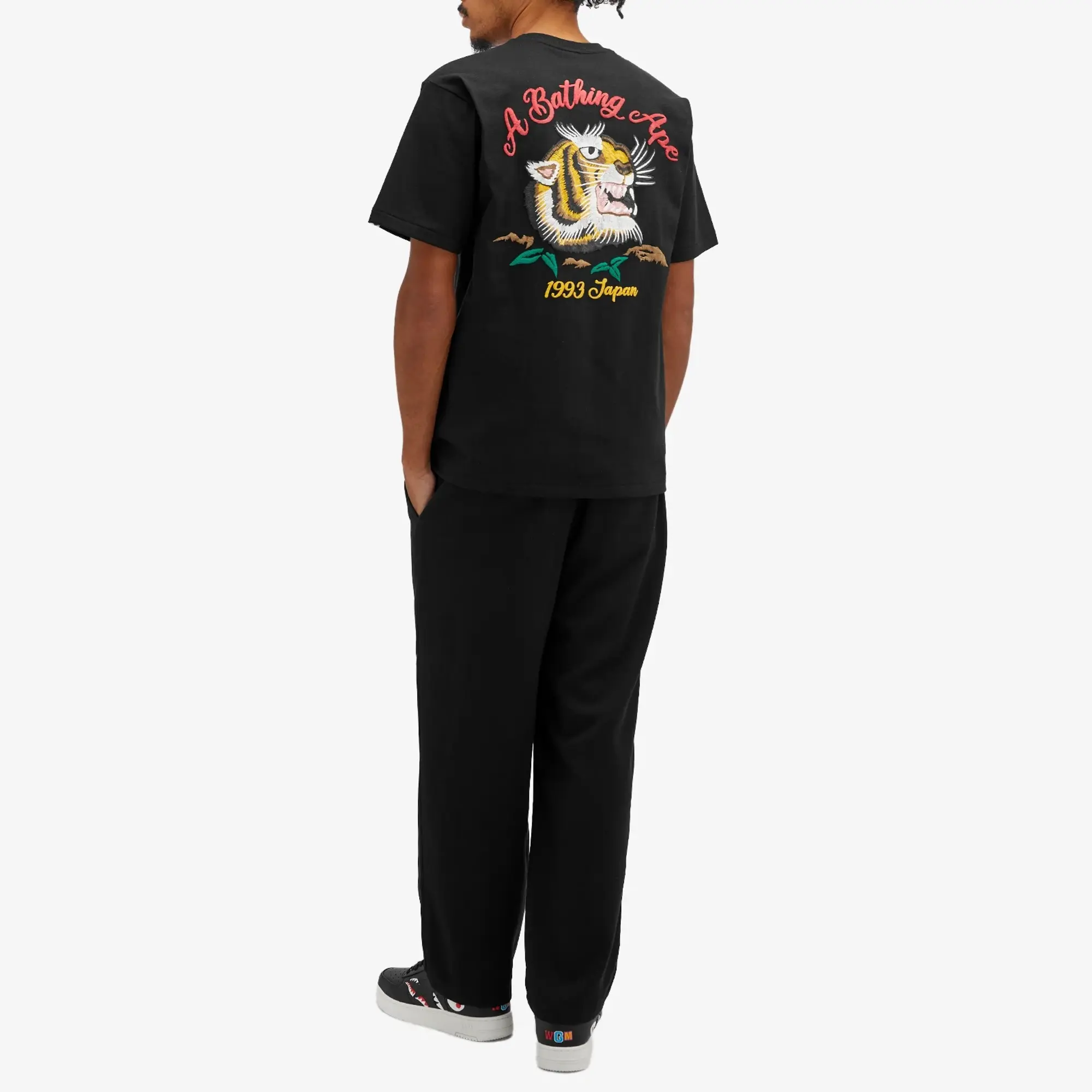 A Bathing Ape EMBROIDERY STYLE SOUVENIR LOGO TEE