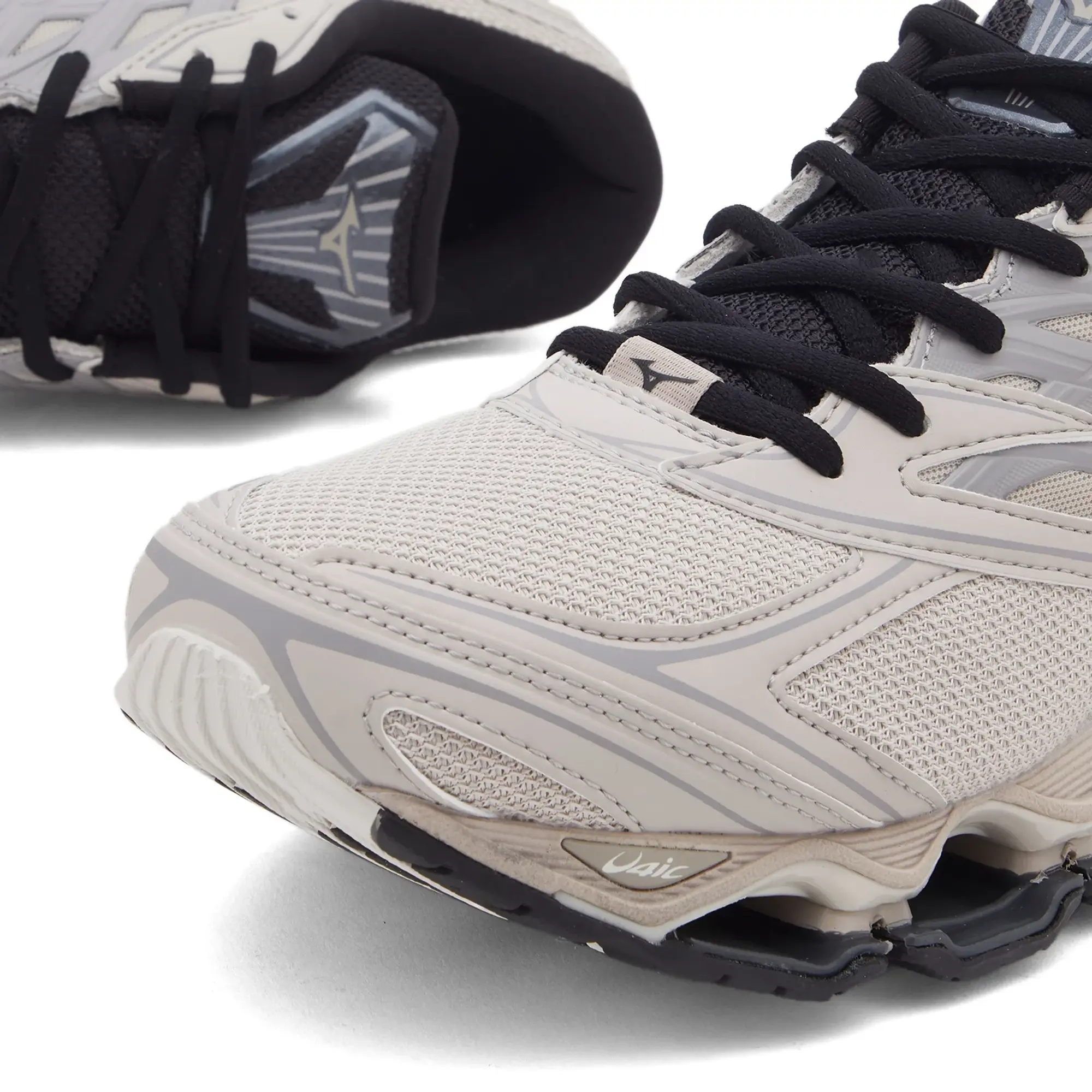 Mizuno Wave Prophecy LS, White