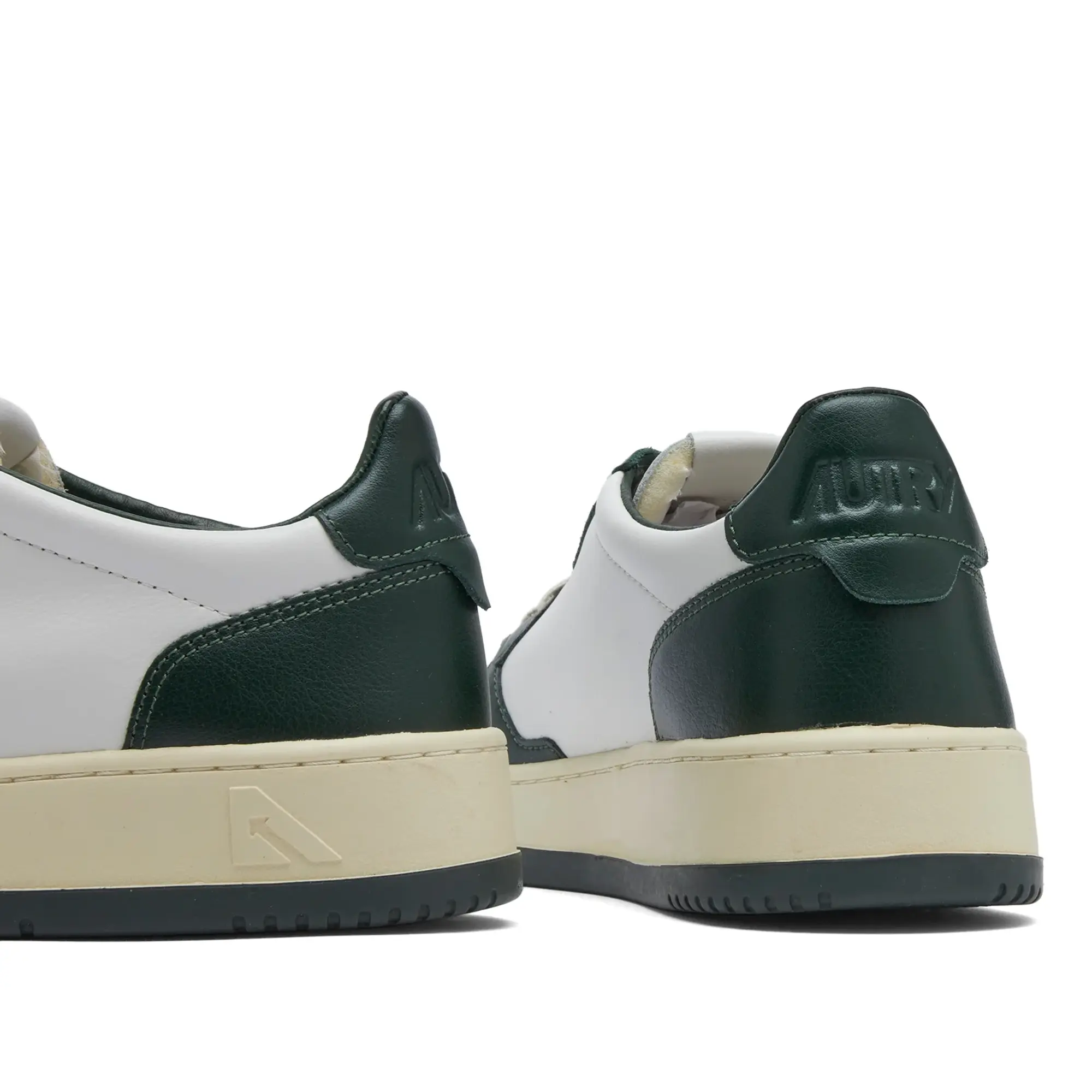 Crocs Autry Action Shoes MEDALIST LOW