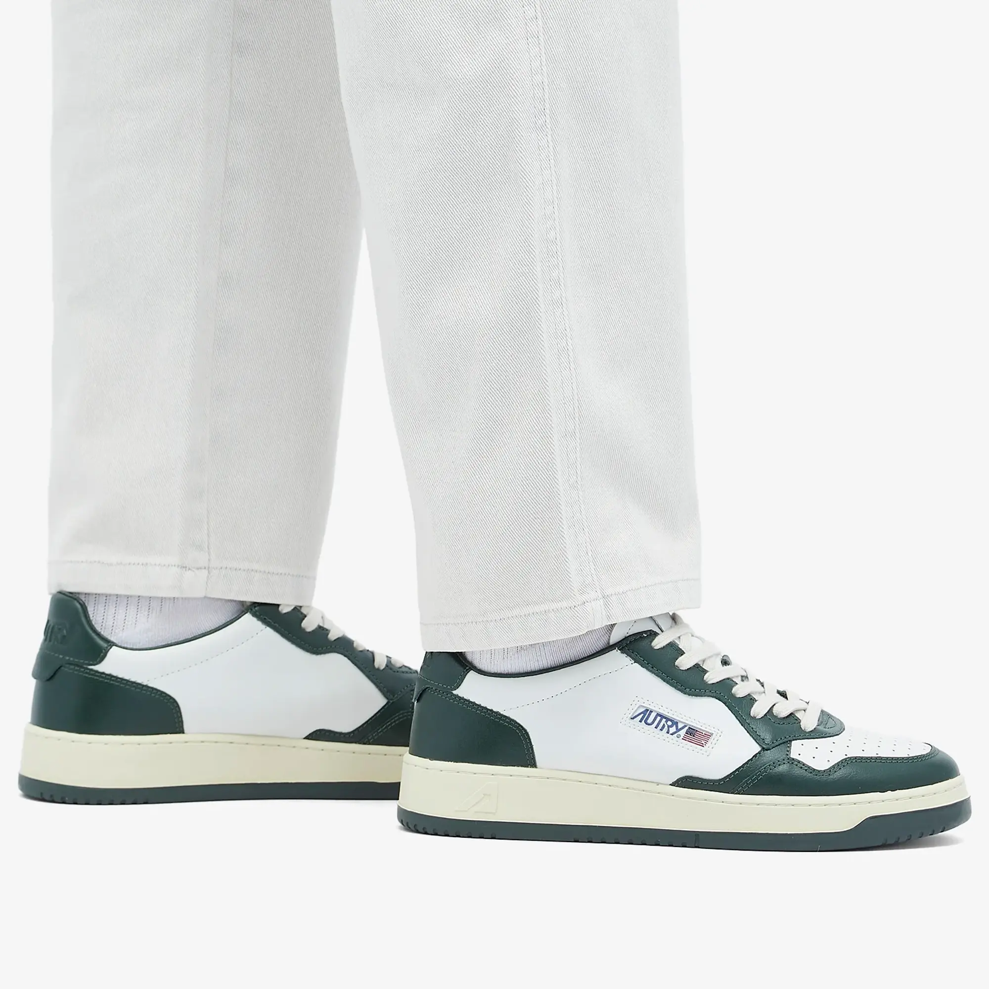 Crocs Autry Action Shoes MEDALIST LOW