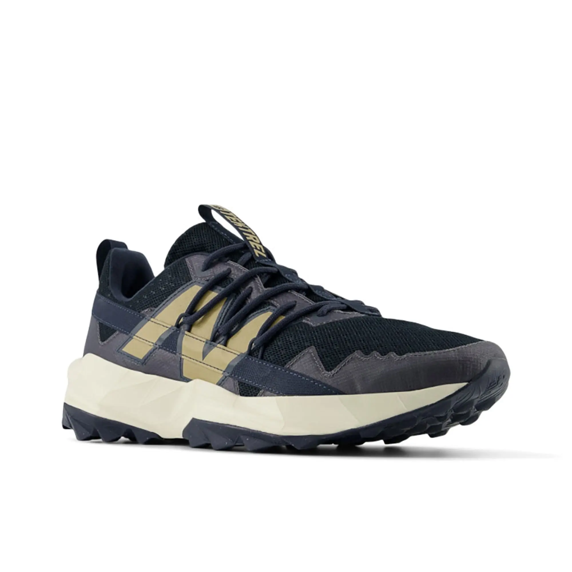 New Balance tektrel trainers in black & gold