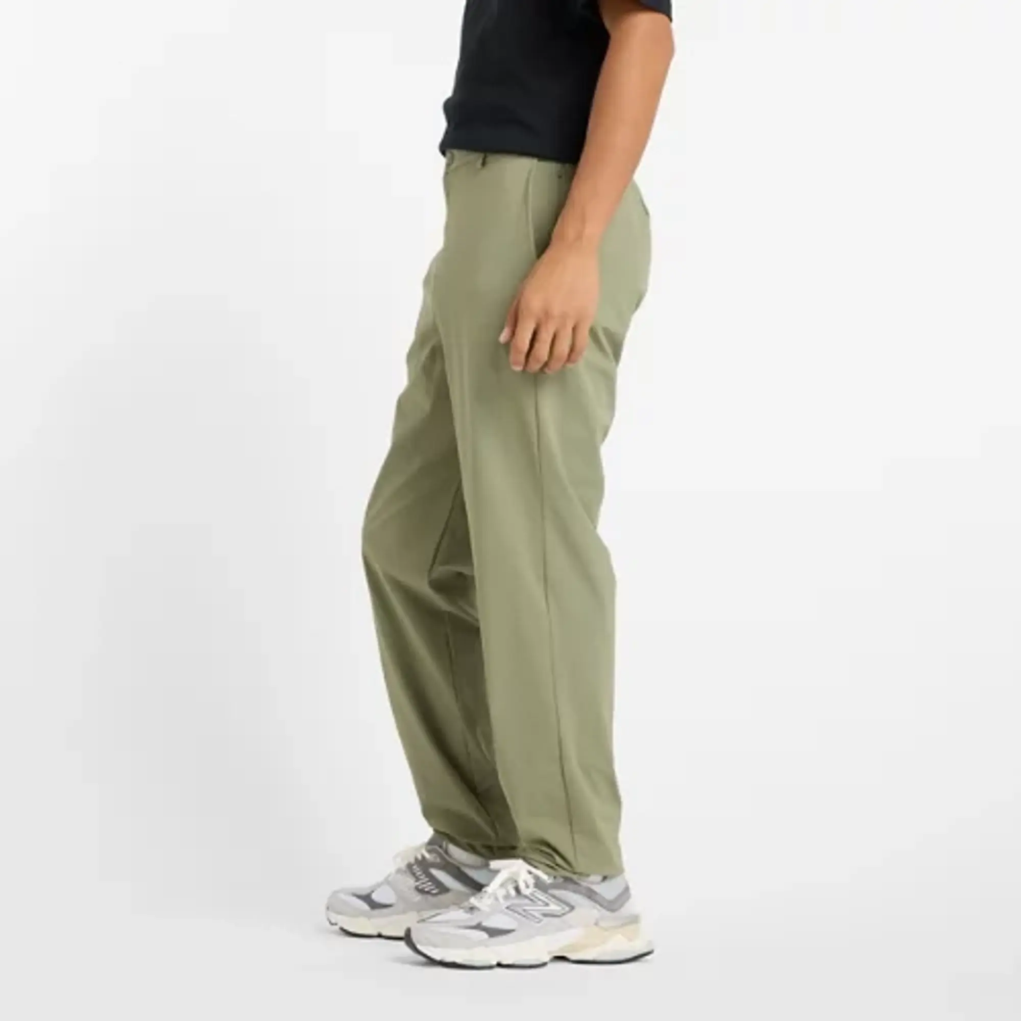 New Balance Men's Athletics Ripstop Standard Tapered Pant 32 in Green Polywoven