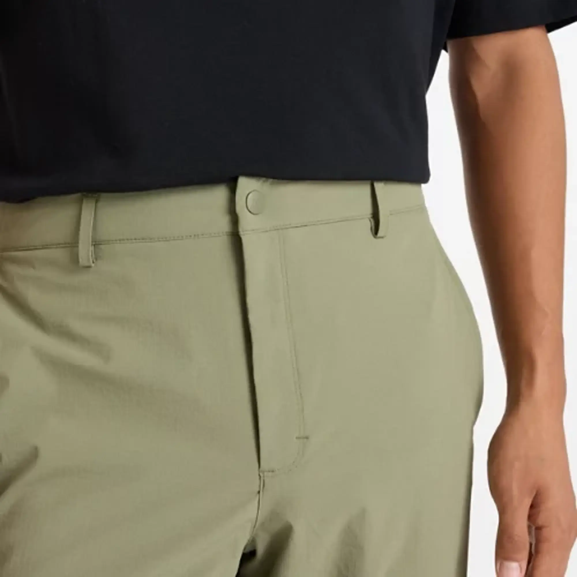 New Balance Men's Athletics Ripstop Standard Tapered Pant 32 in Green Polywoven