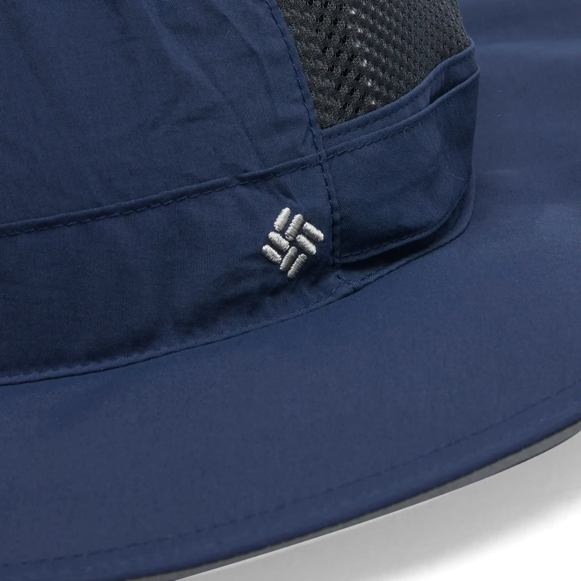 Columbia Men's Bora Bora™ Booney Collegiate Navy