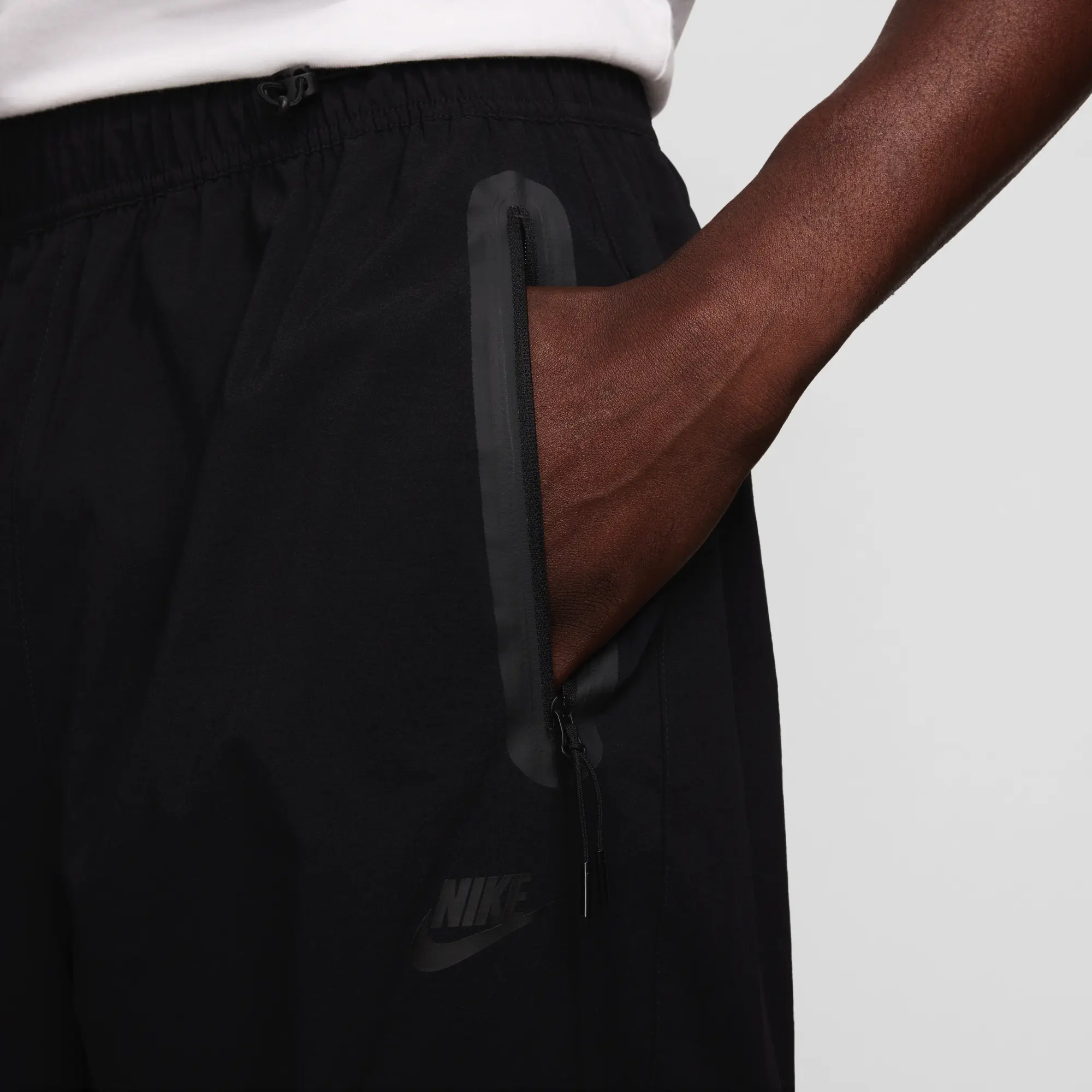 Nike Tech Woven Oversized Trousers, Black