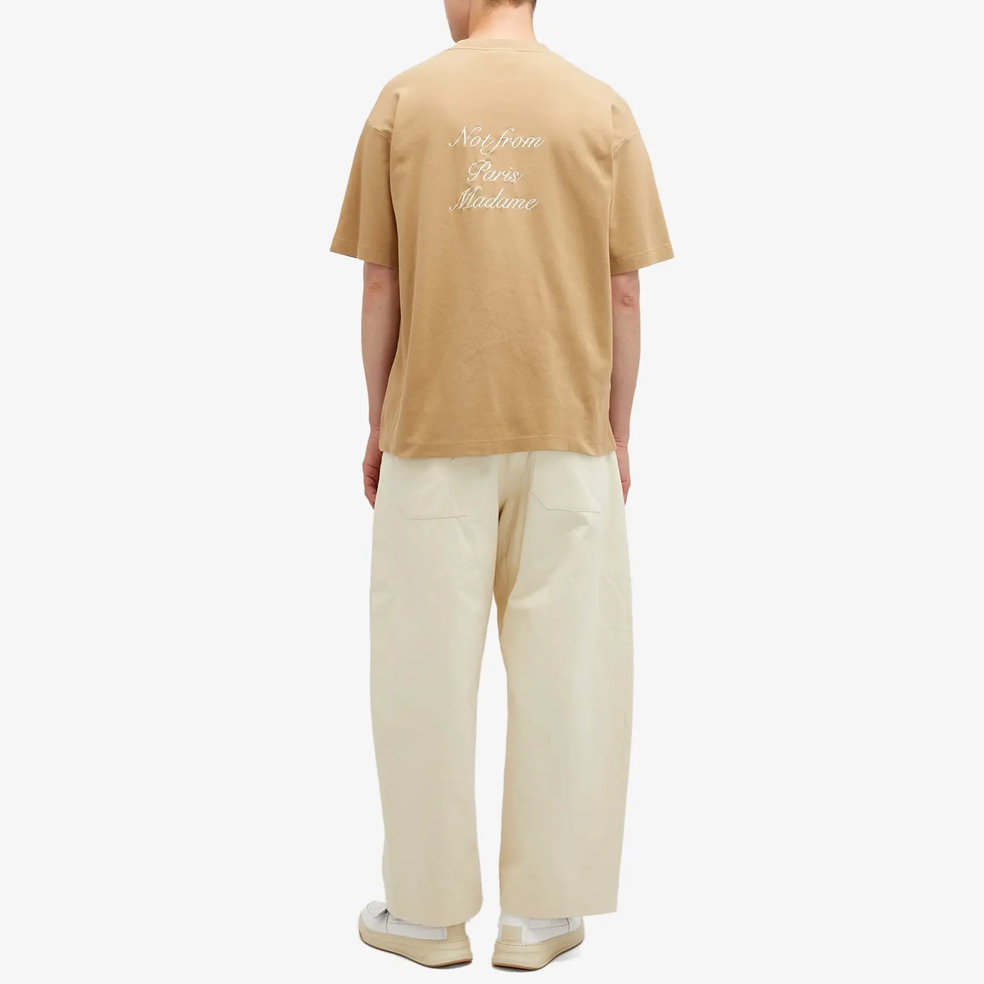 Drôle De Monsieur Le T-Shirt Slogan Calligraphy Men Shortsleeves Brown