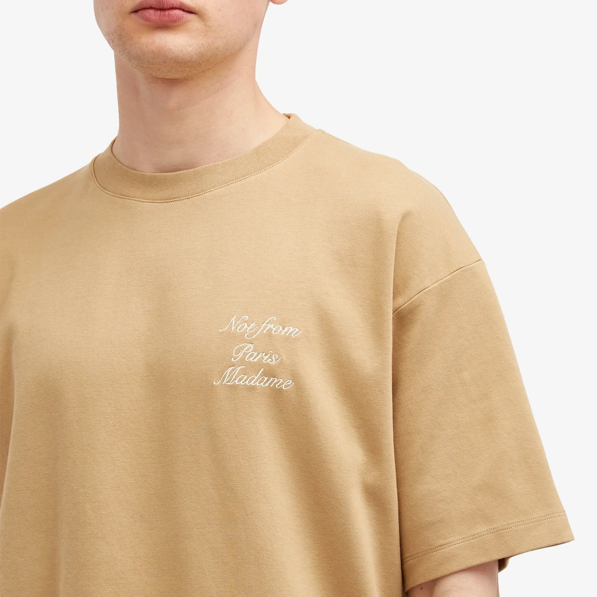 Drôle De Monsieur Le T-Shirt Slogan Calligraphy Men Shortsleeves Brown